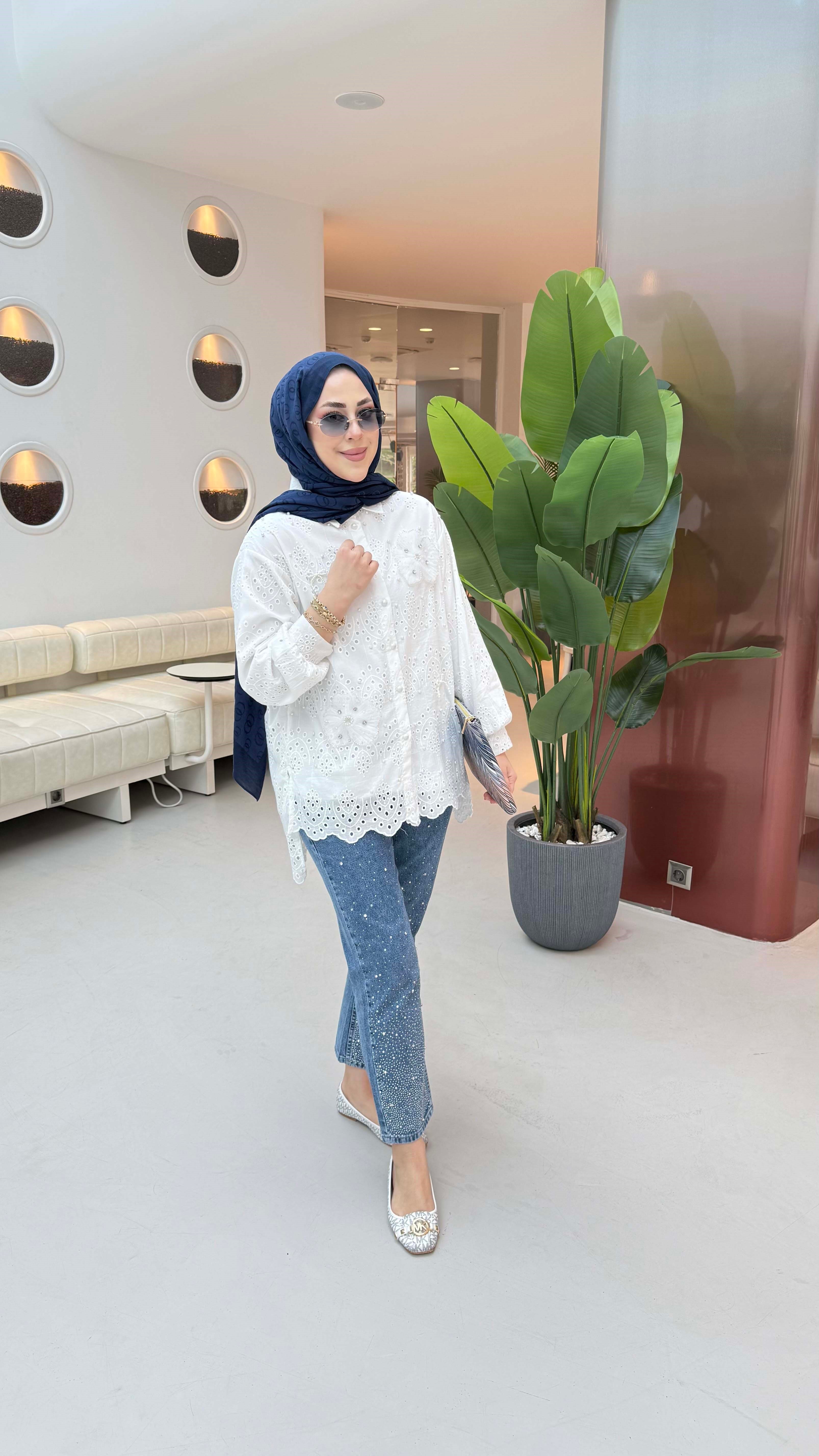 Tül Çiçek İncili Gömlek Beyaz 2004