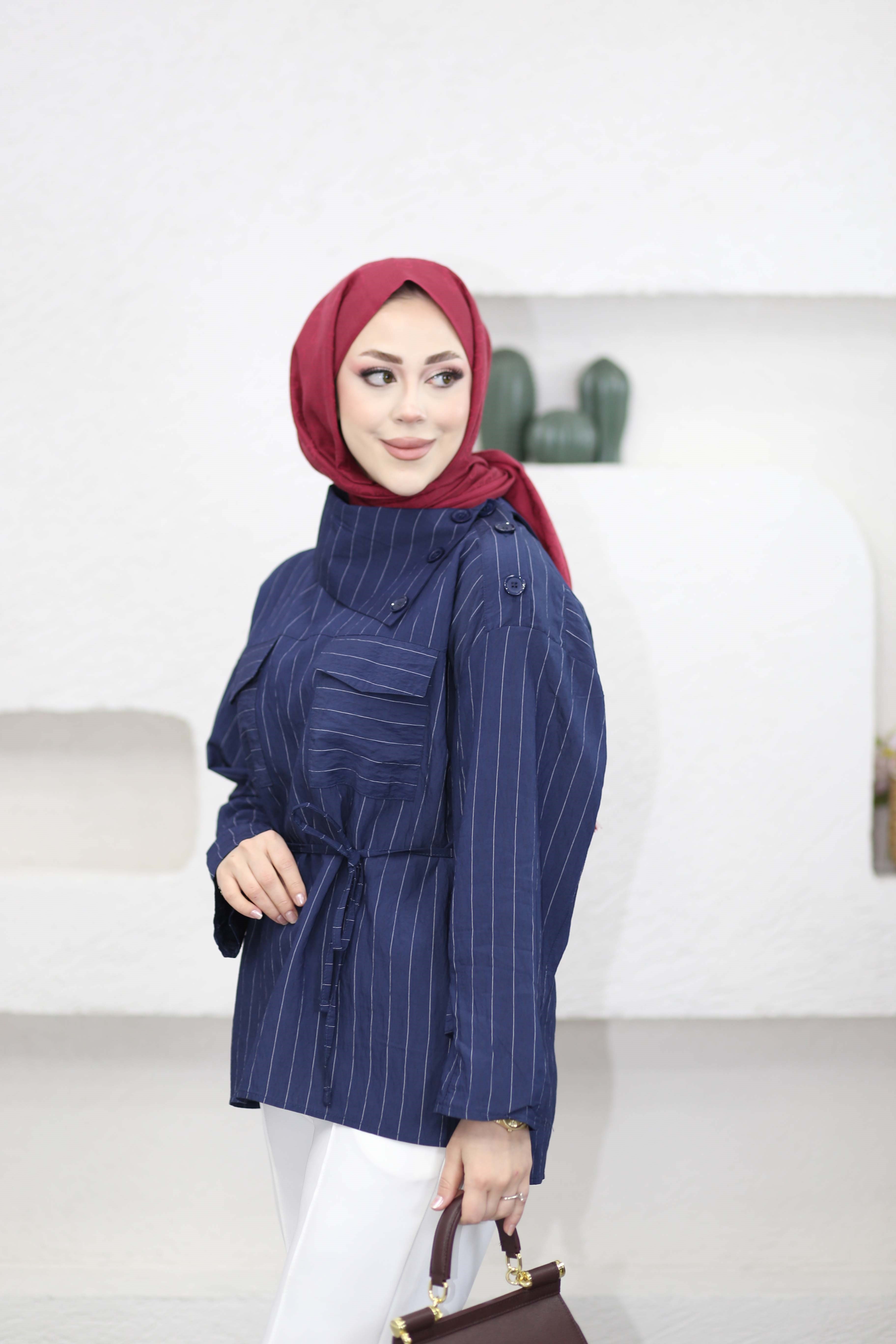Yakası Düğmeli Çizgili Gömlek Lacivert 3371