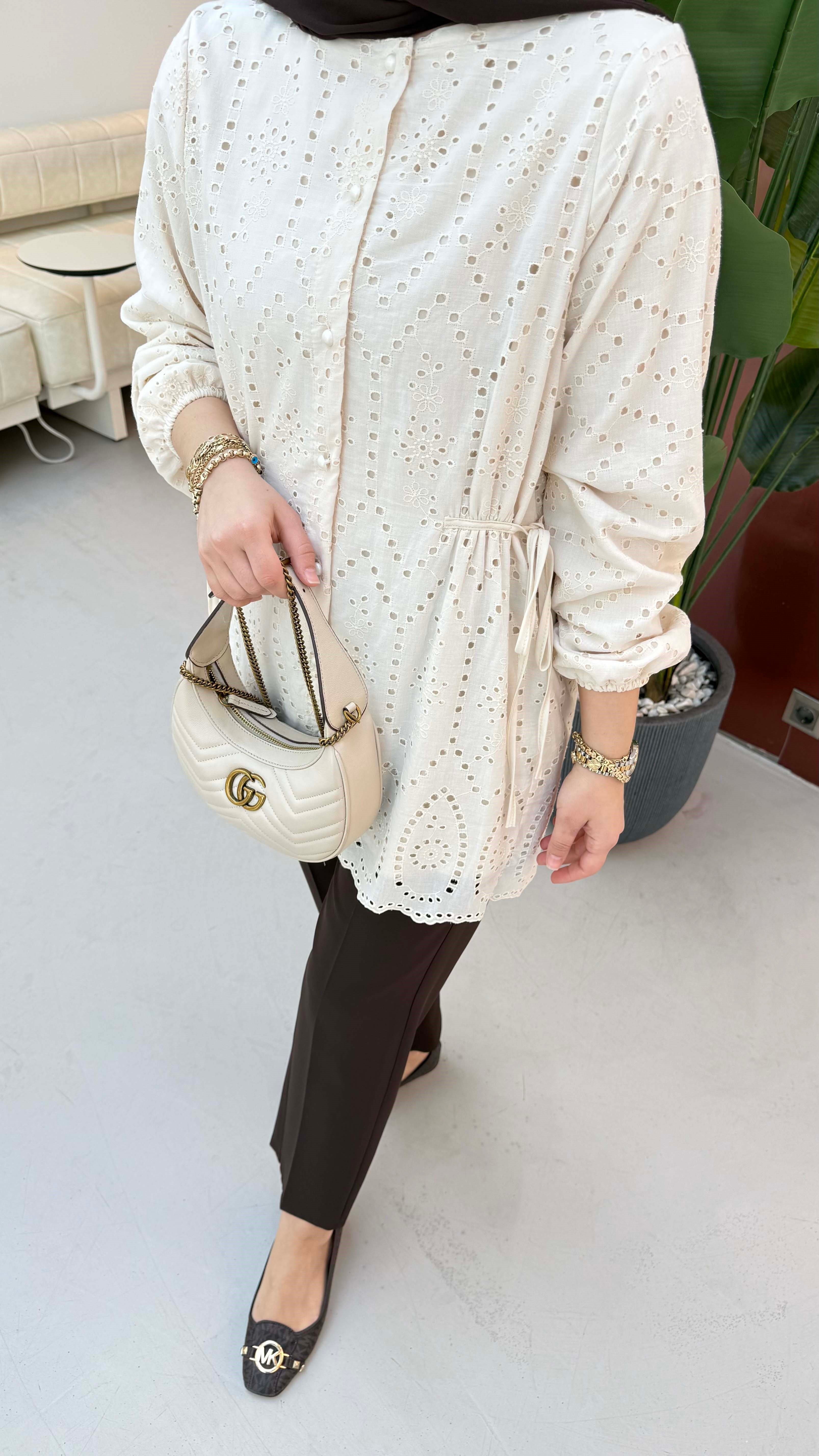 Lazer Kesim Güpür Gömlek Bej 7015