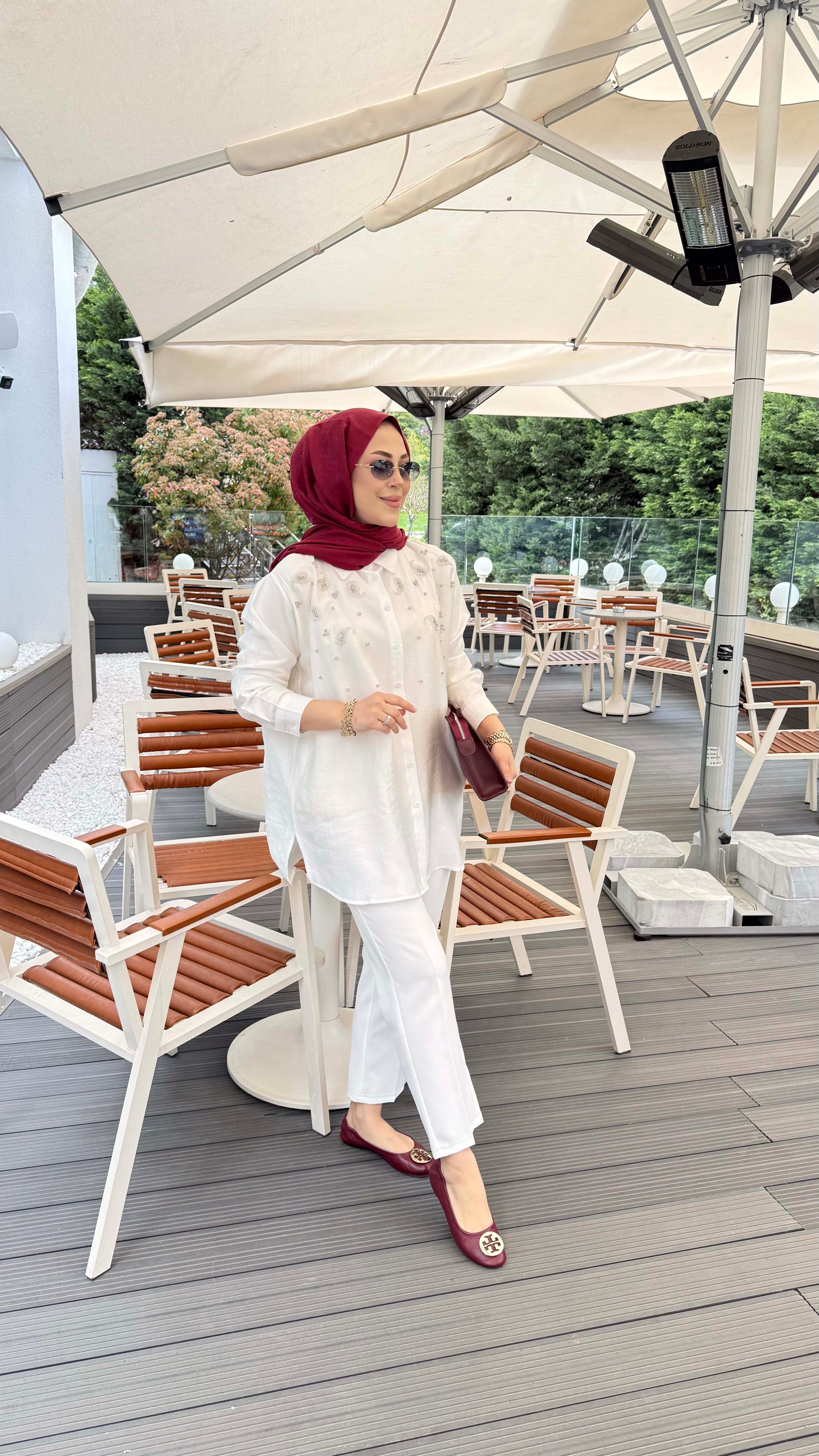 Taş İşleme Detaylı Gömlek Beyaz 3387