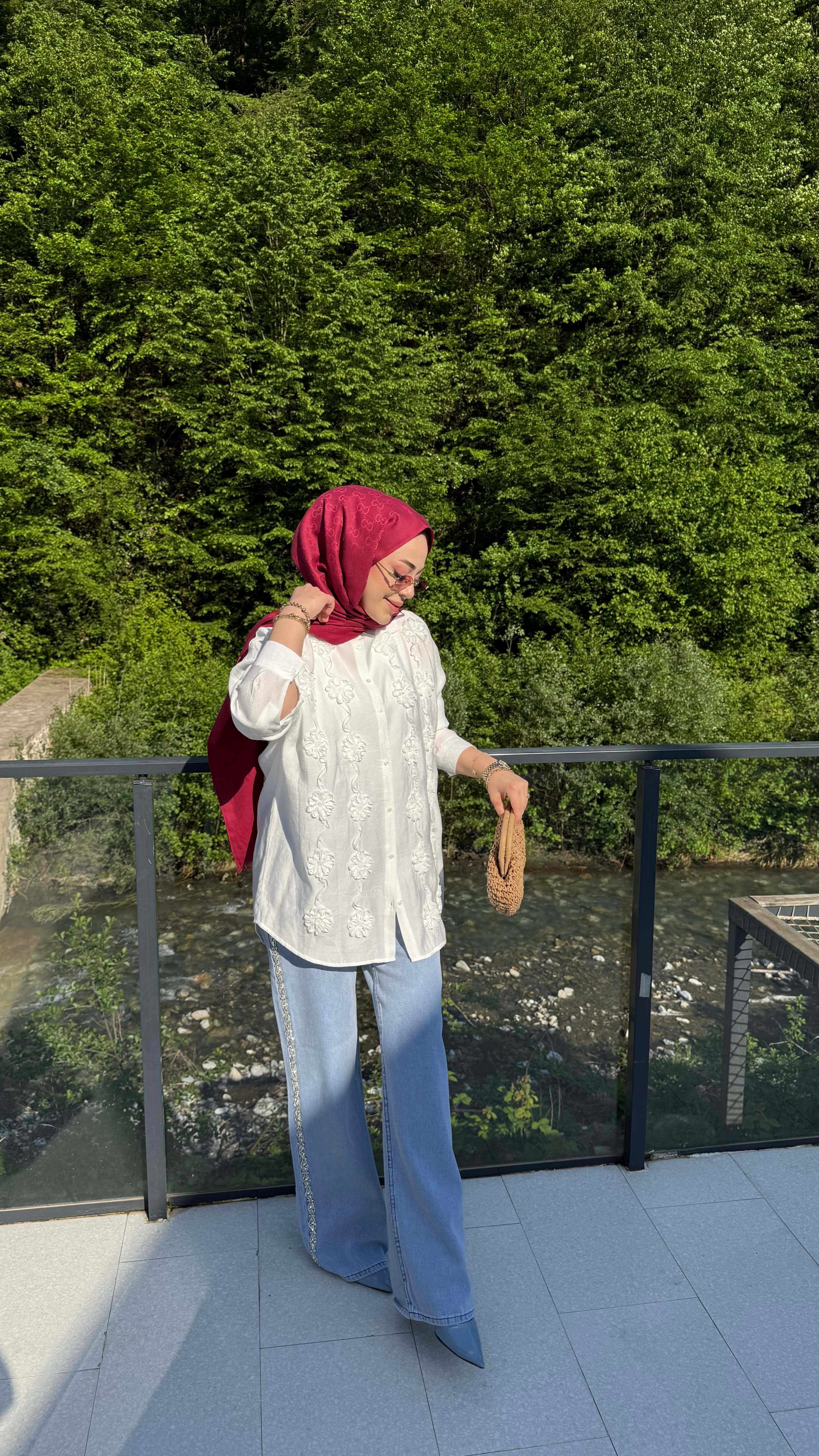 Çiçek Tüllü Gömlek Beyaz 5479
