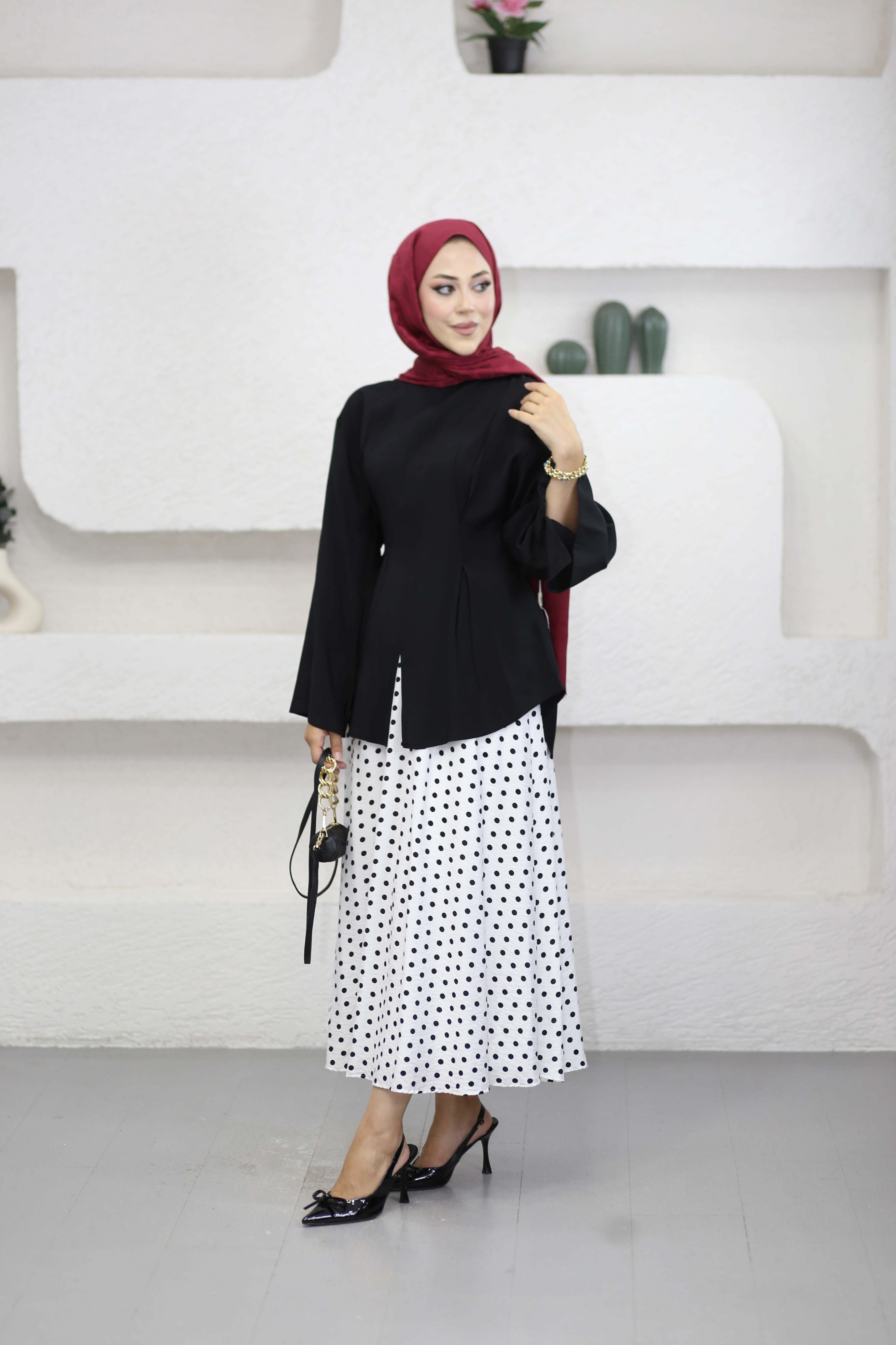 Yanı Piliseli Bağcıklı Tunik Siyah 2288