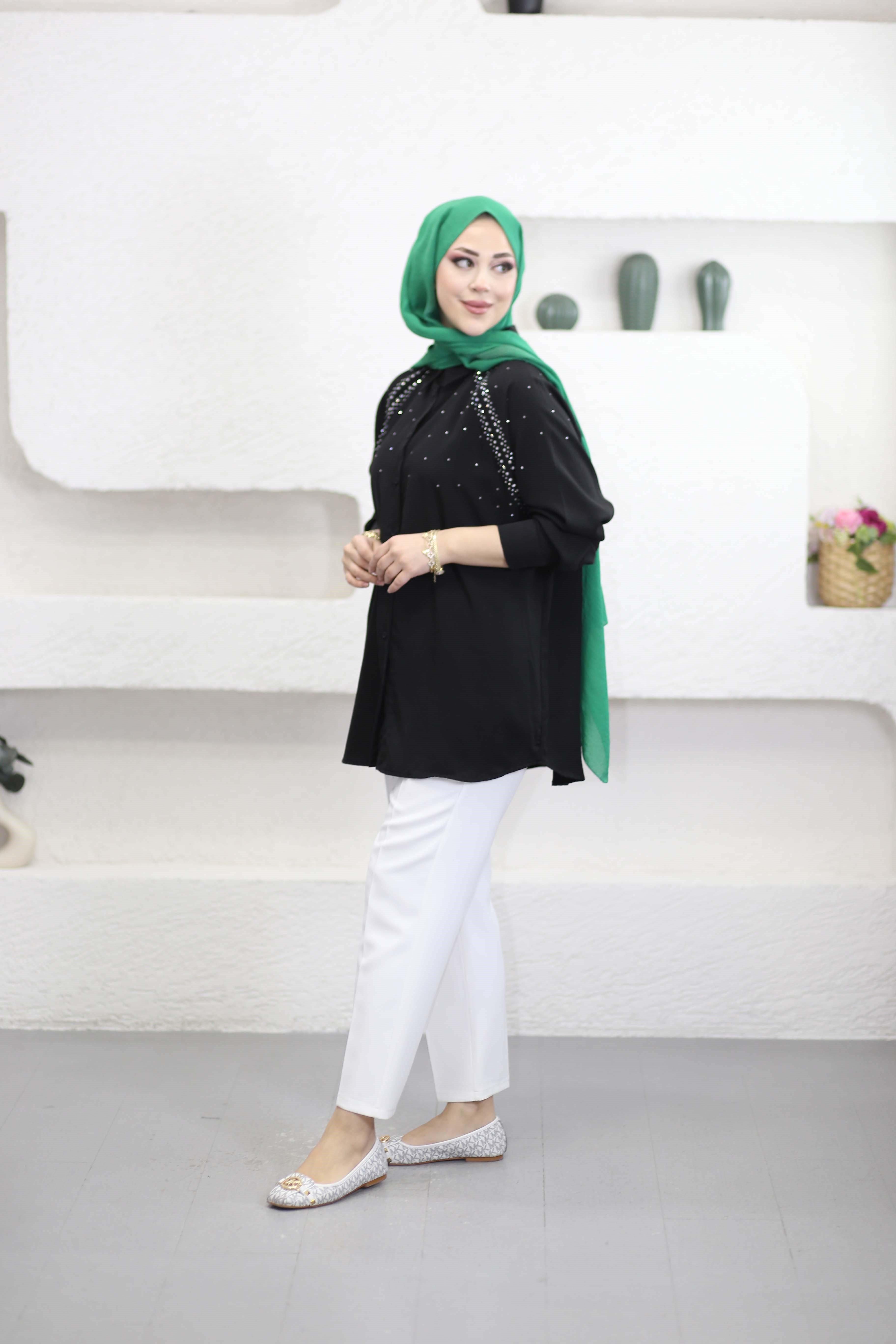 Reglan Taş Detaylı Gömlek Siyah 3347