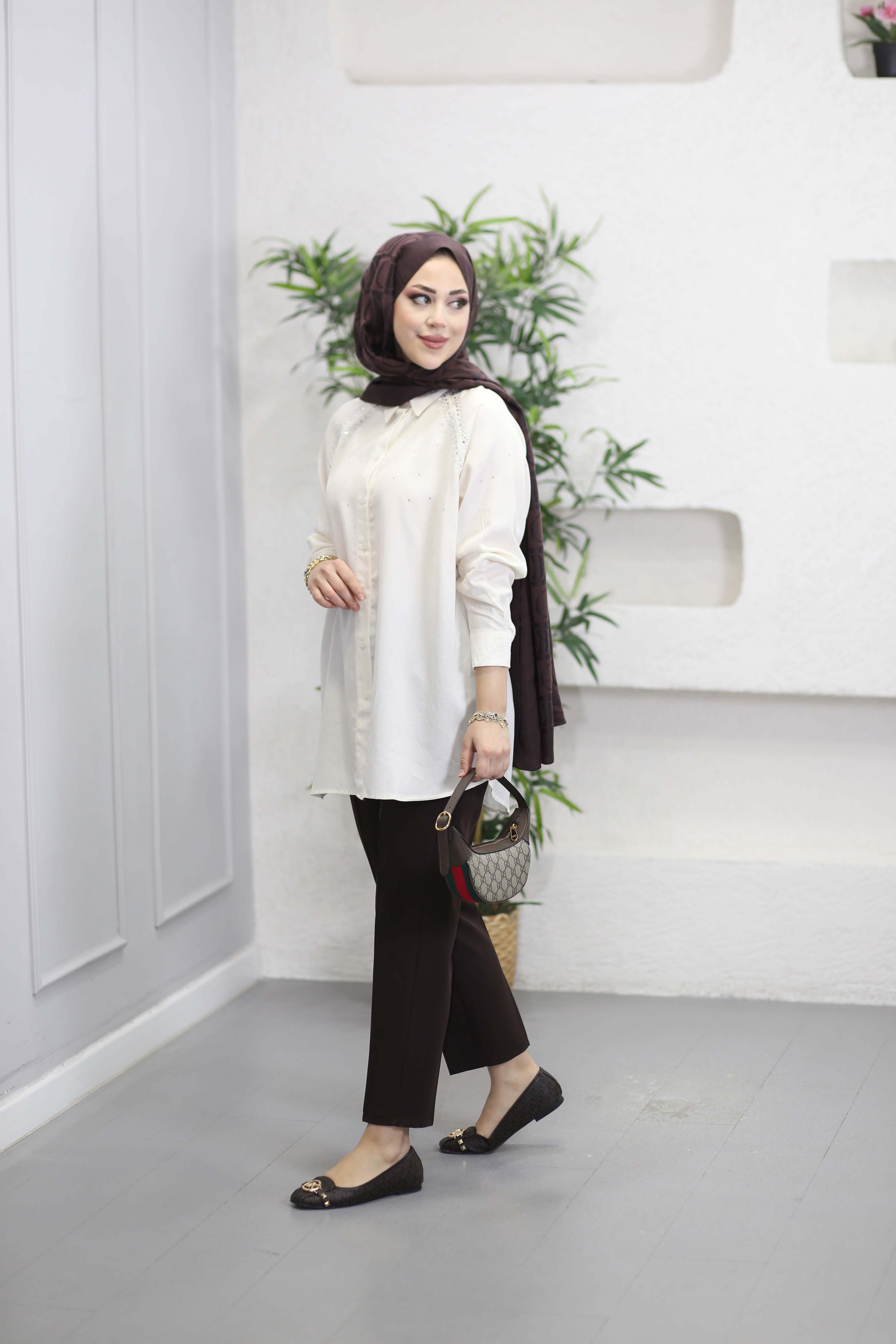 Reglan Taş Detaylı Gömlek Beyaz 3347