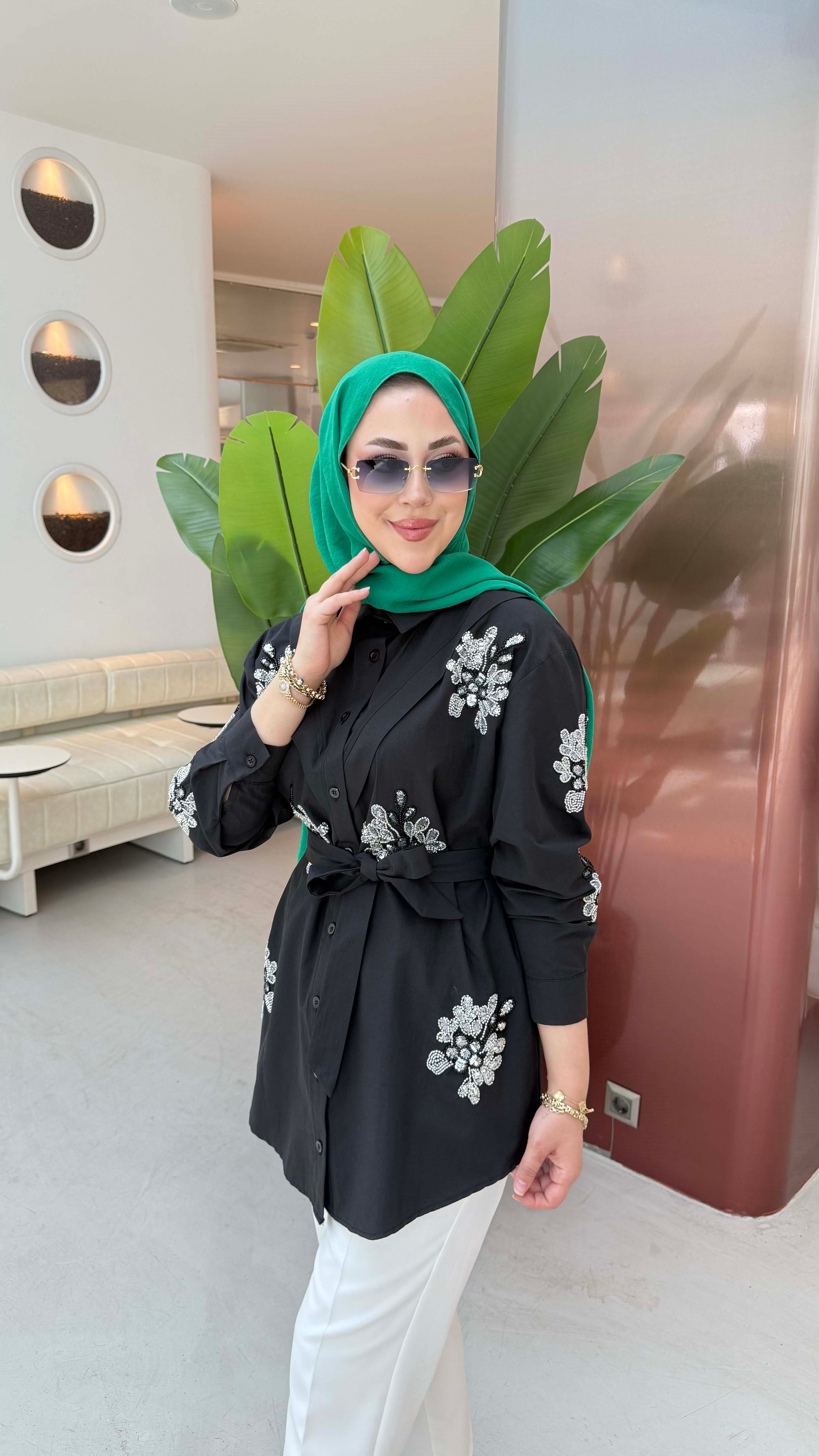 Taşlı Kuşaklı Gömlek Siyah 170325