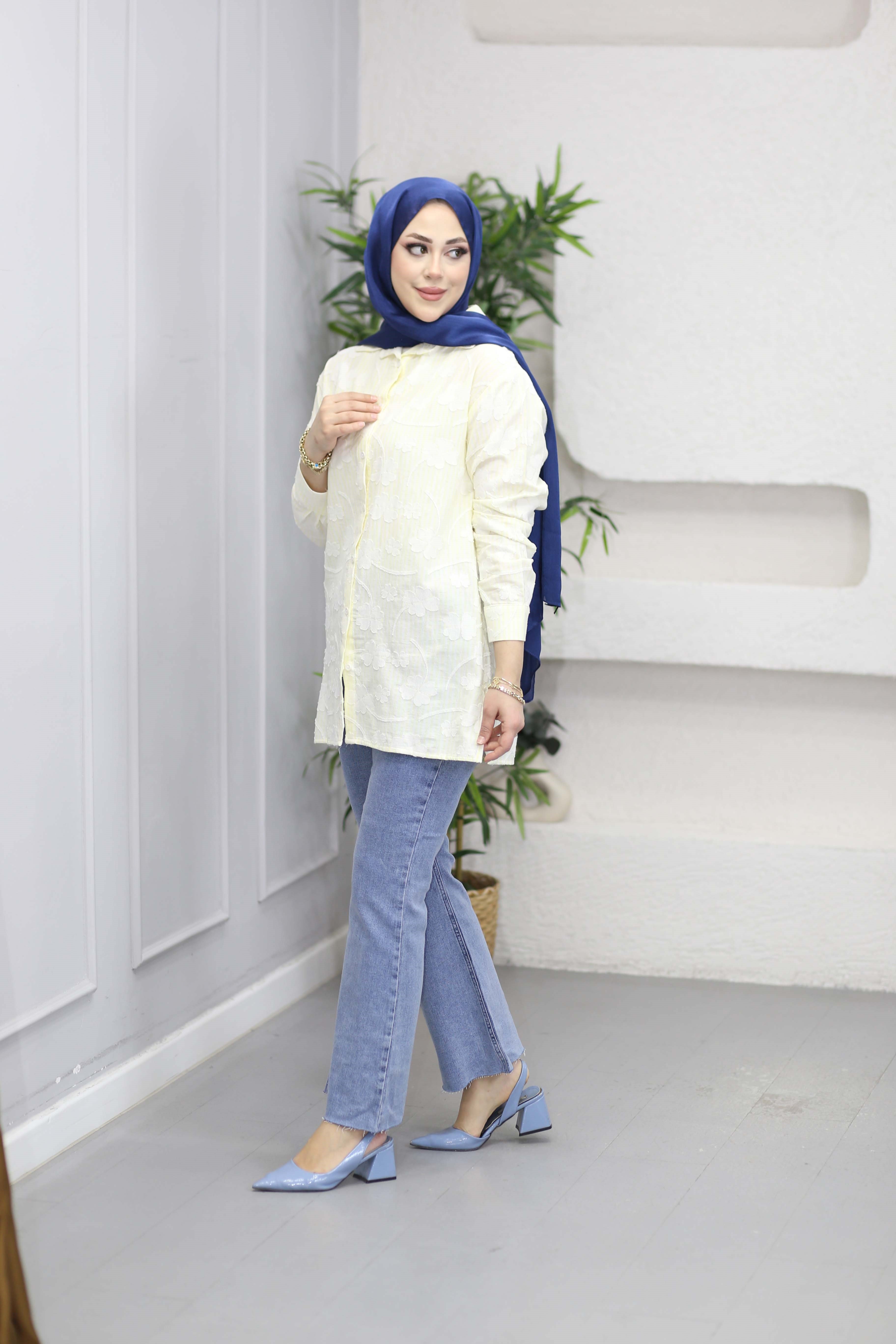 Çiçek Nakışlı Trend Gömlek Sarı 260142