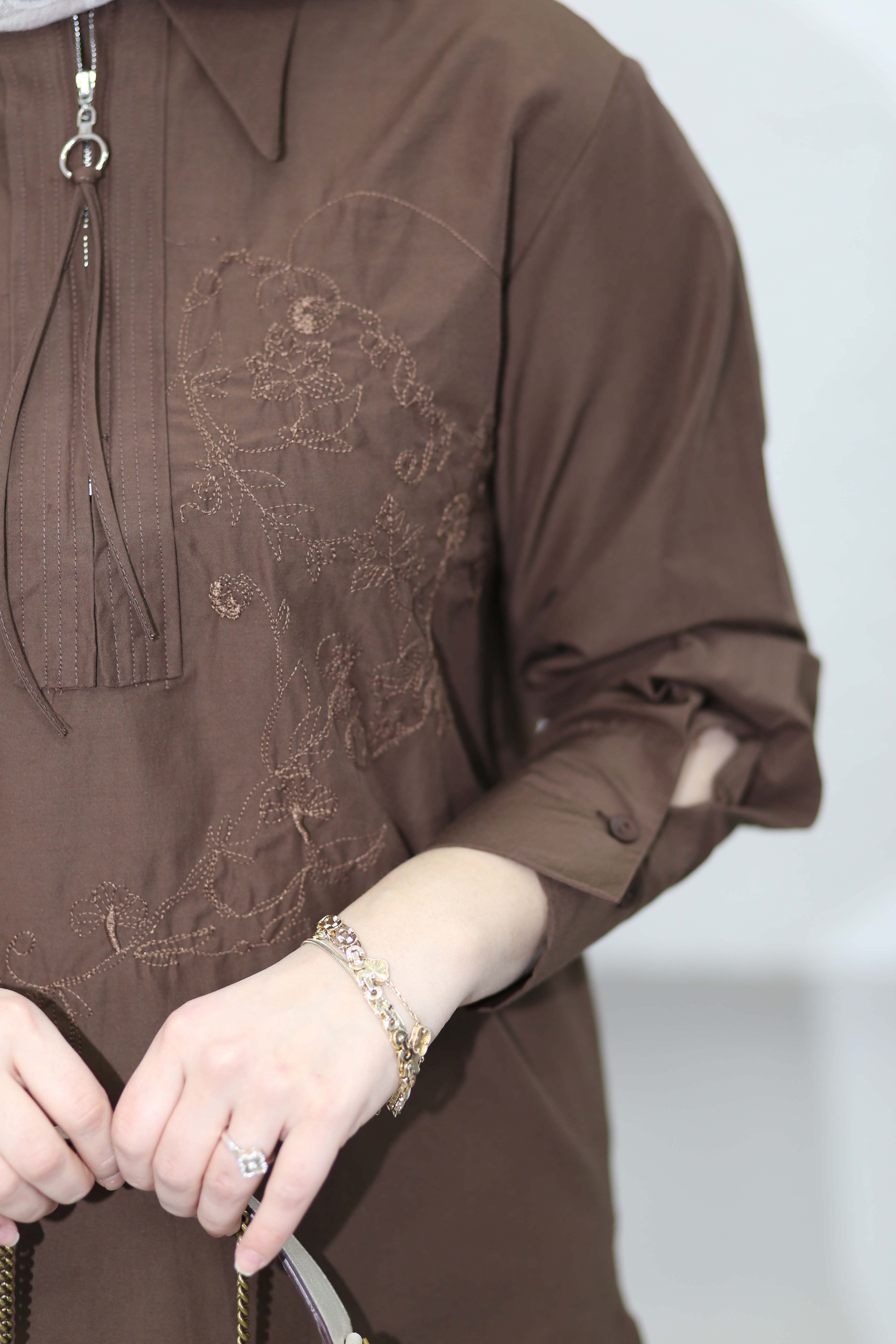 Fermuar Detaylı Nakışlı Gömlek Kahverengi 260136