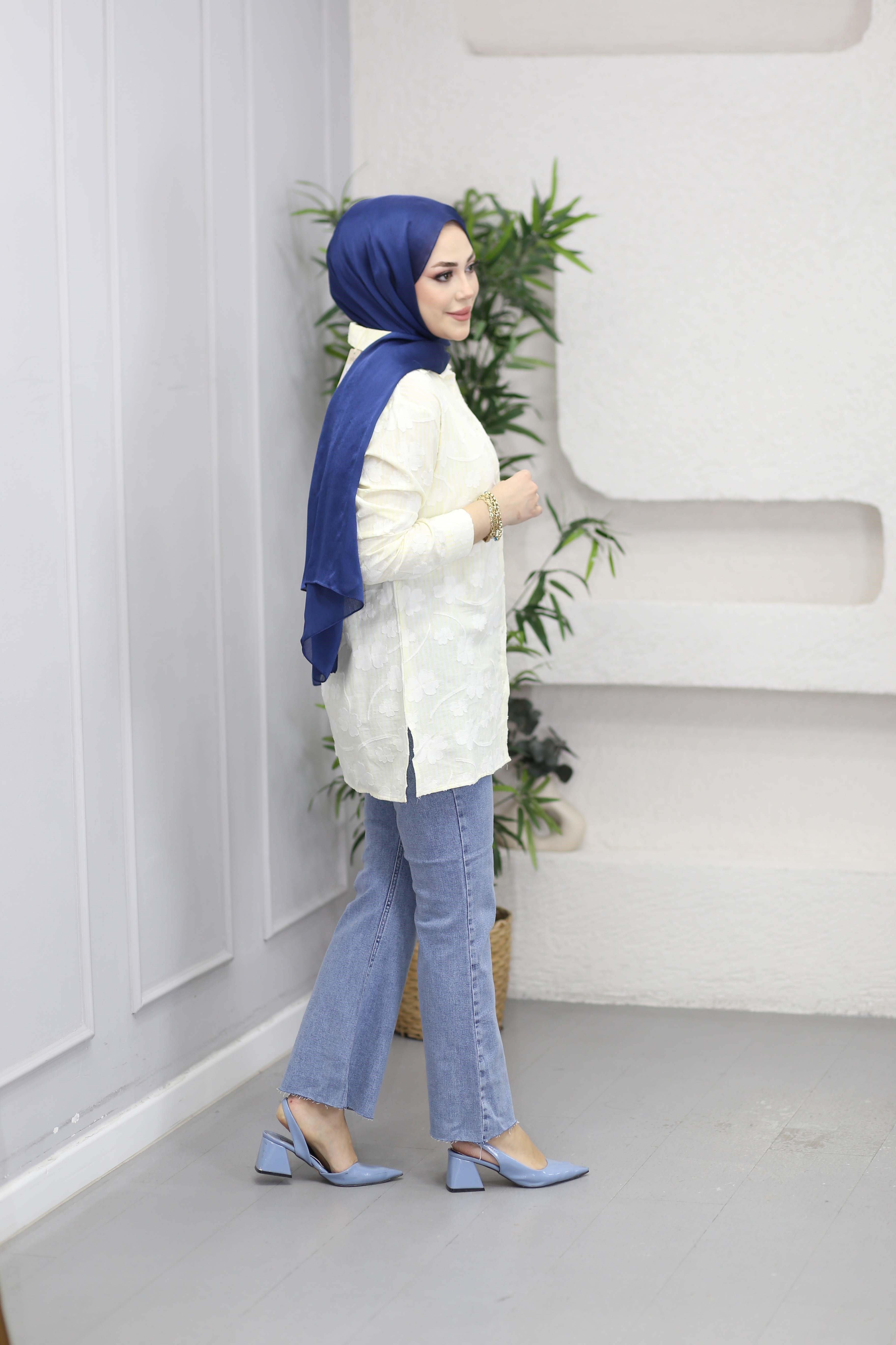 Çiçek Nakışlı Trend Gömlek Sarı 260142