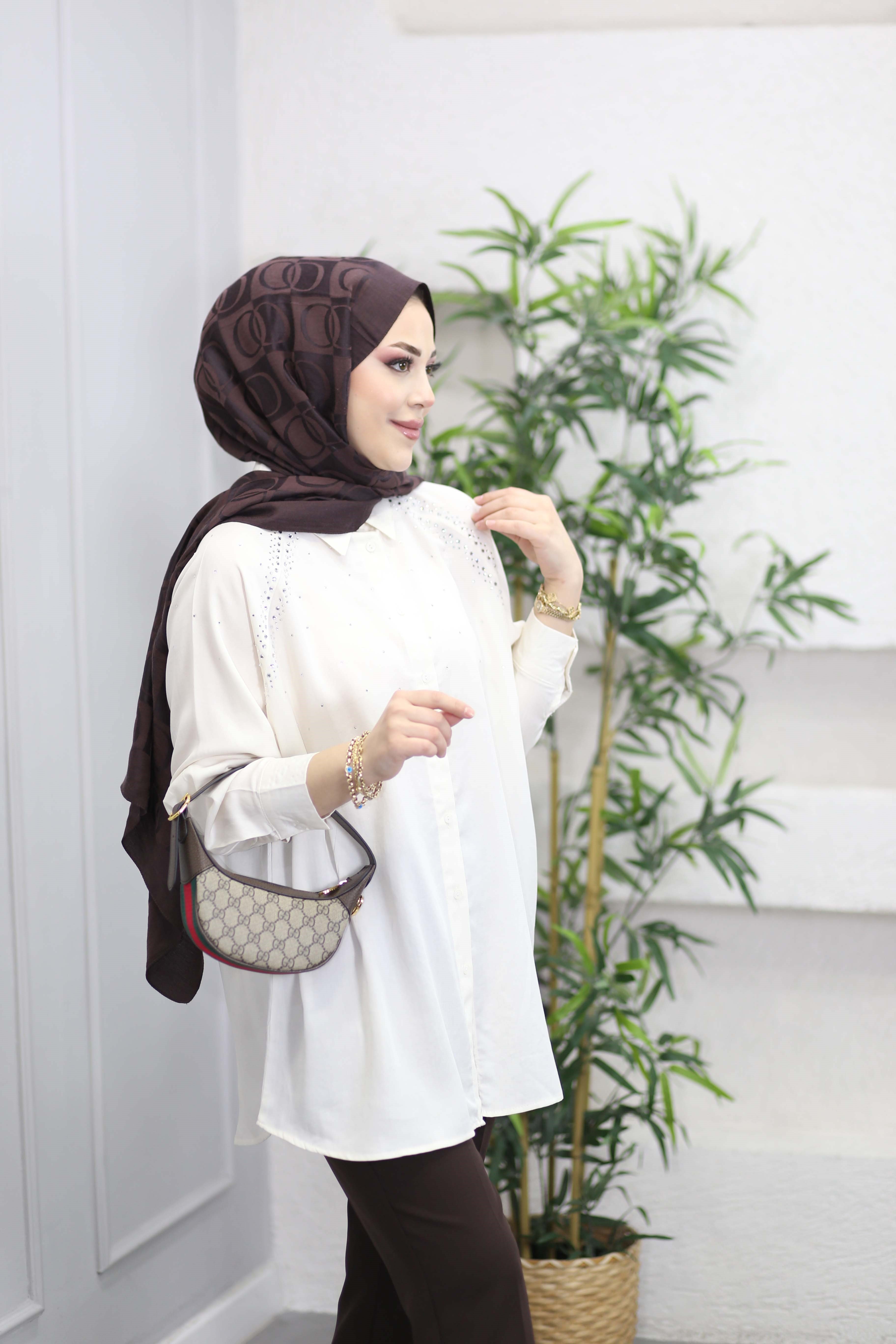 Reglan Taş Detaylı Gömlek Beyaz 3347