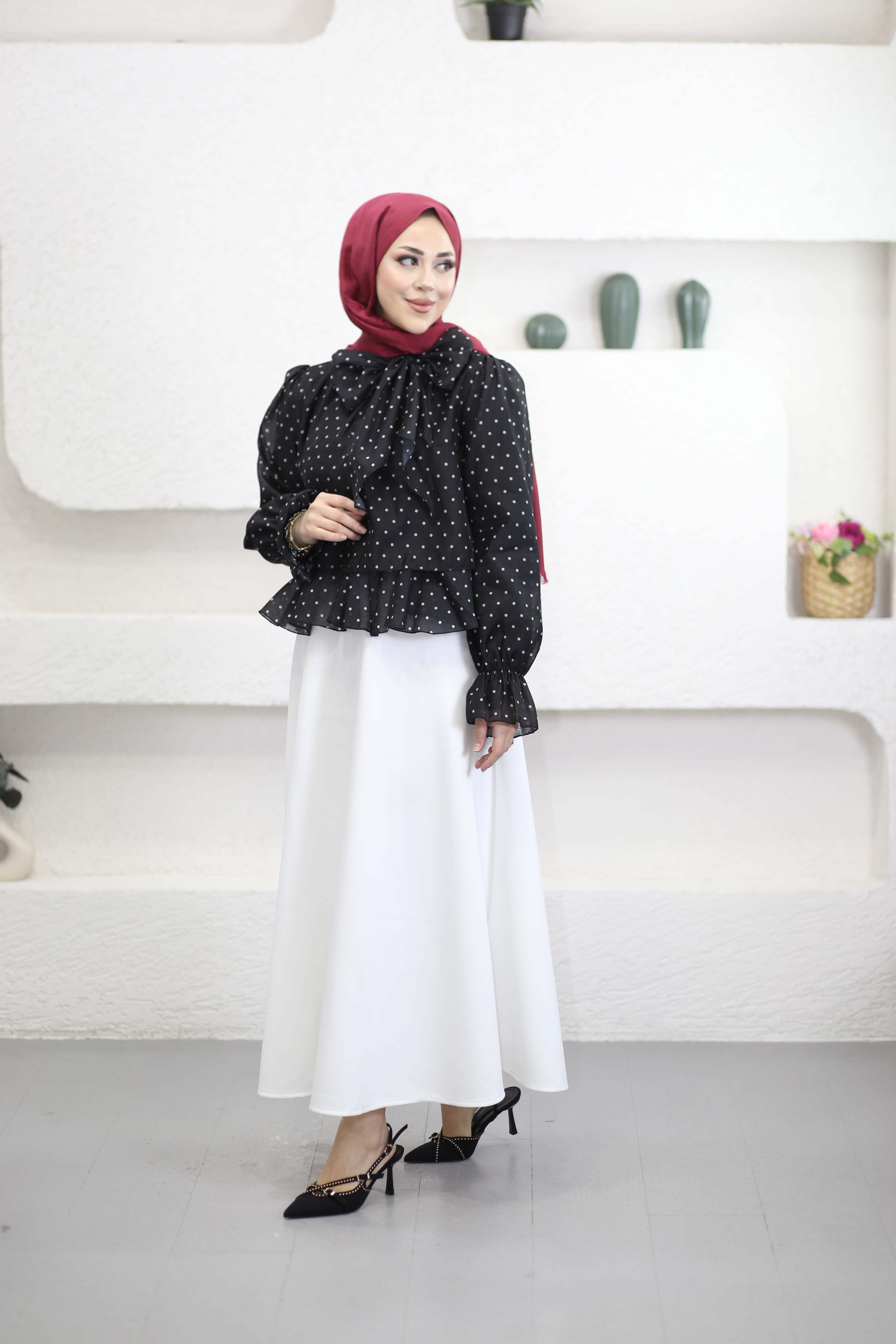 Arkası Fularlı Puantiye Tunik Siyah 24401