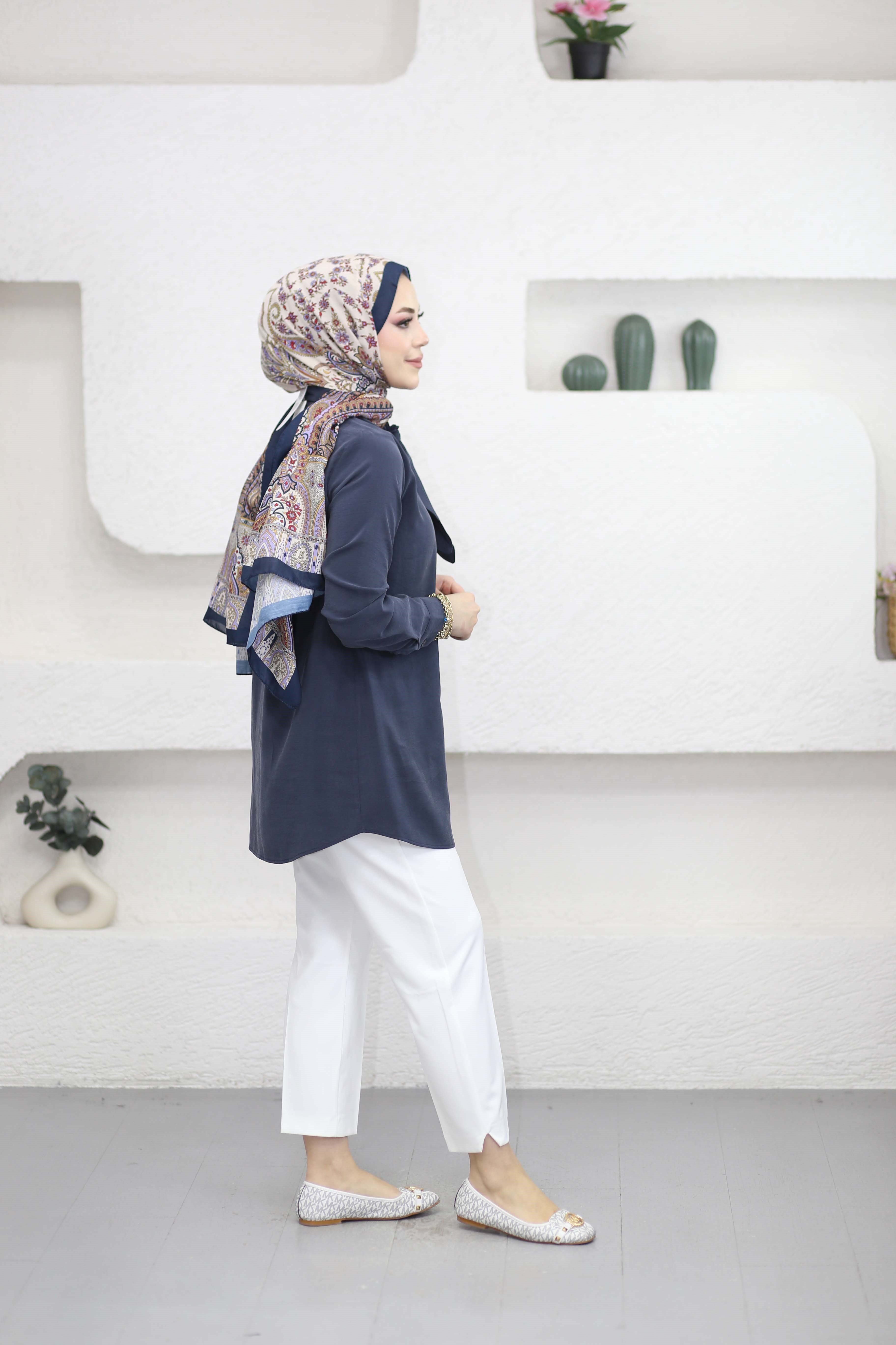 Yakası Fularlı Modal Tunik Lacivert 2145