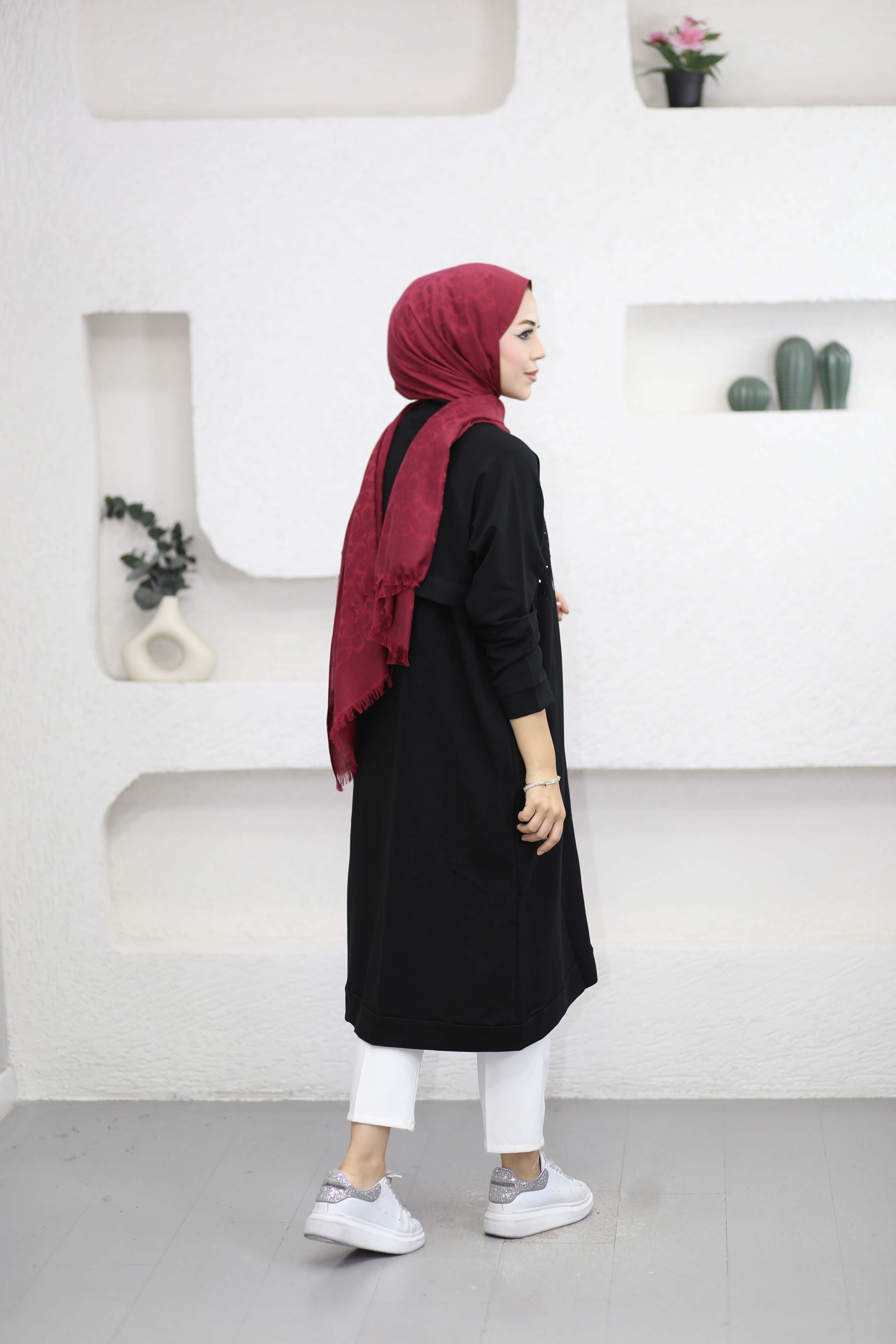 Sıra Pul Detaylı Hırka Siyah 3096