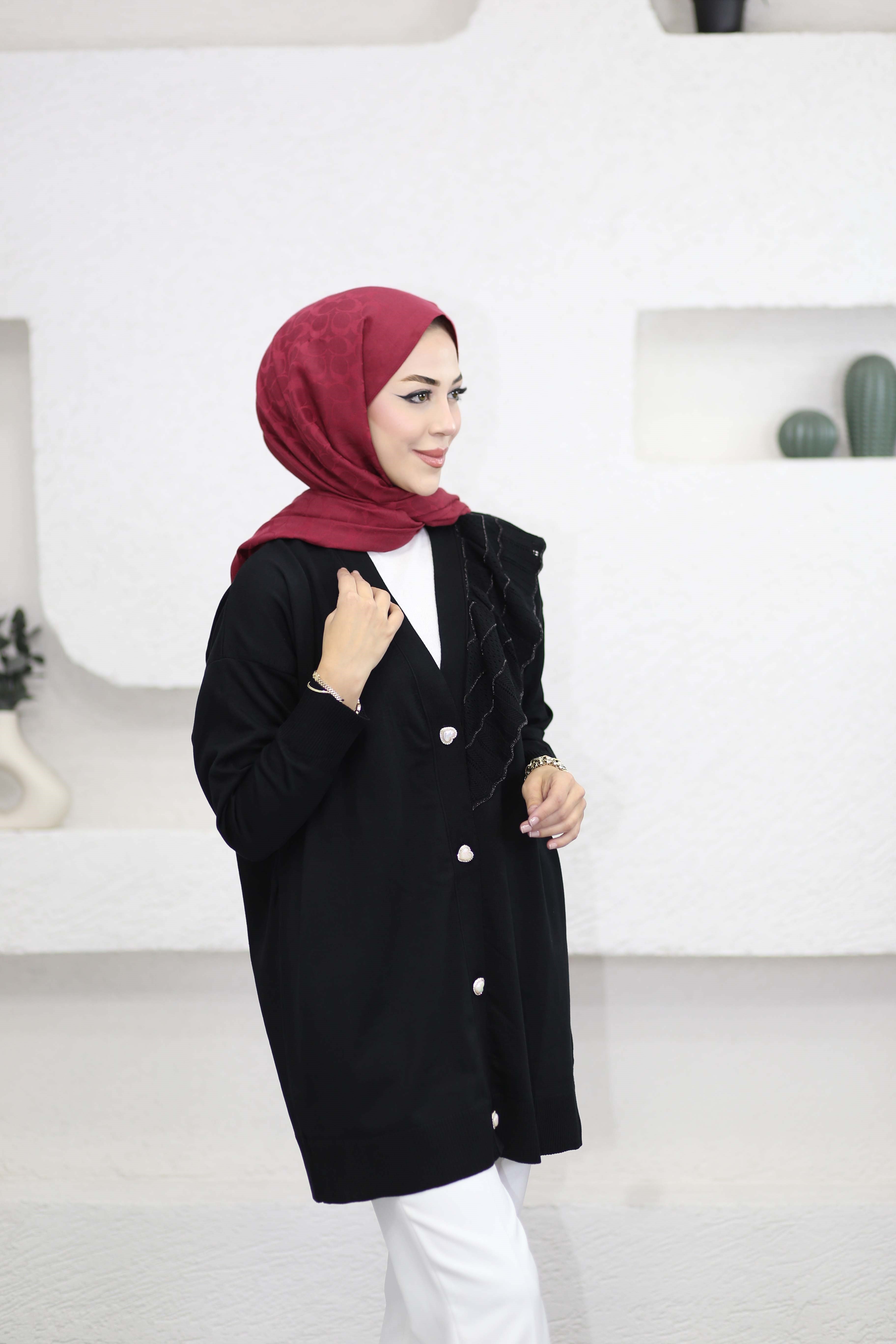 Dantel Fırfırlı Hırka Siyah 332