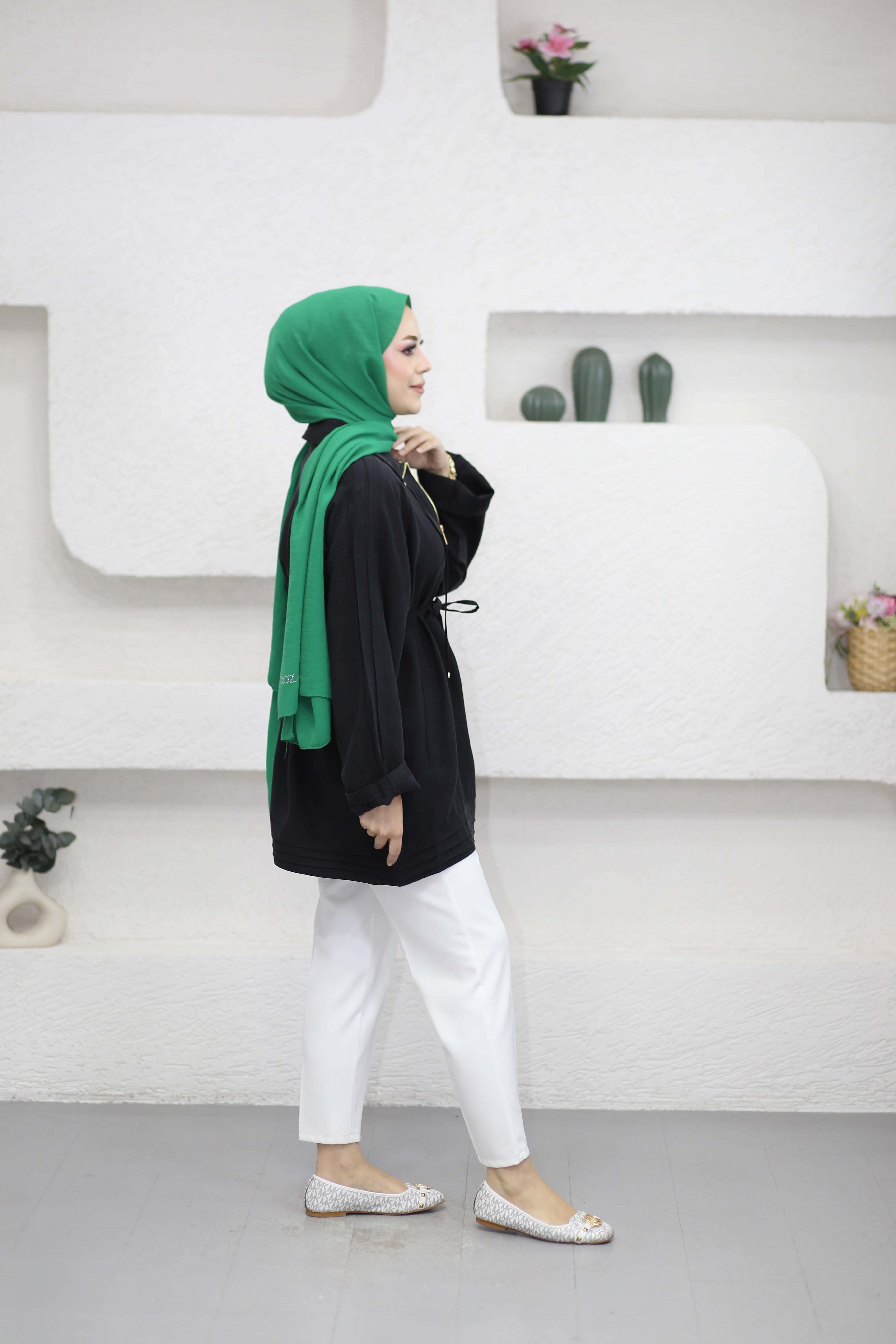 Yaka Bağcıklı Kap Siyah 6451