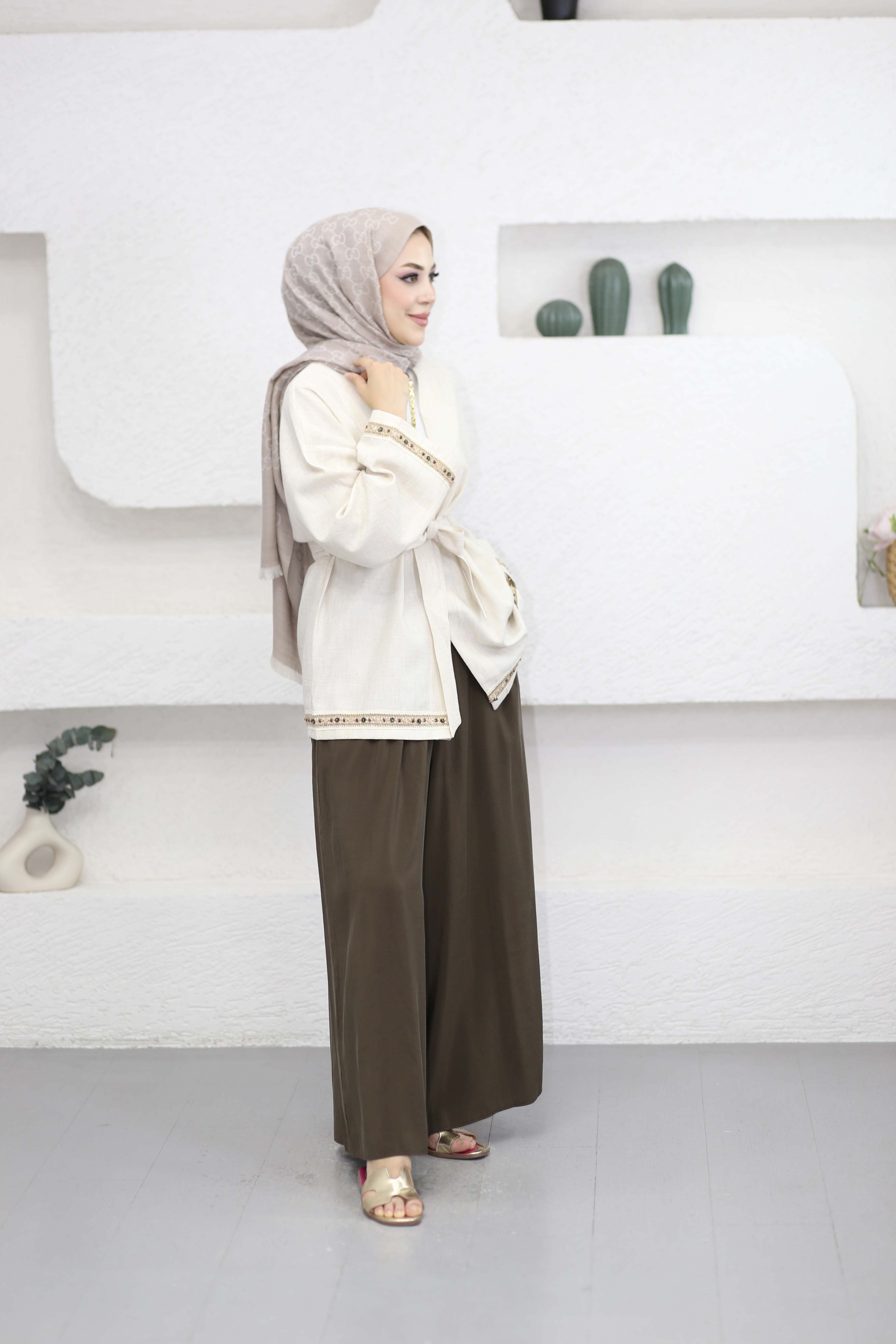 Natural İşlemeli Kimono Natürel 2239