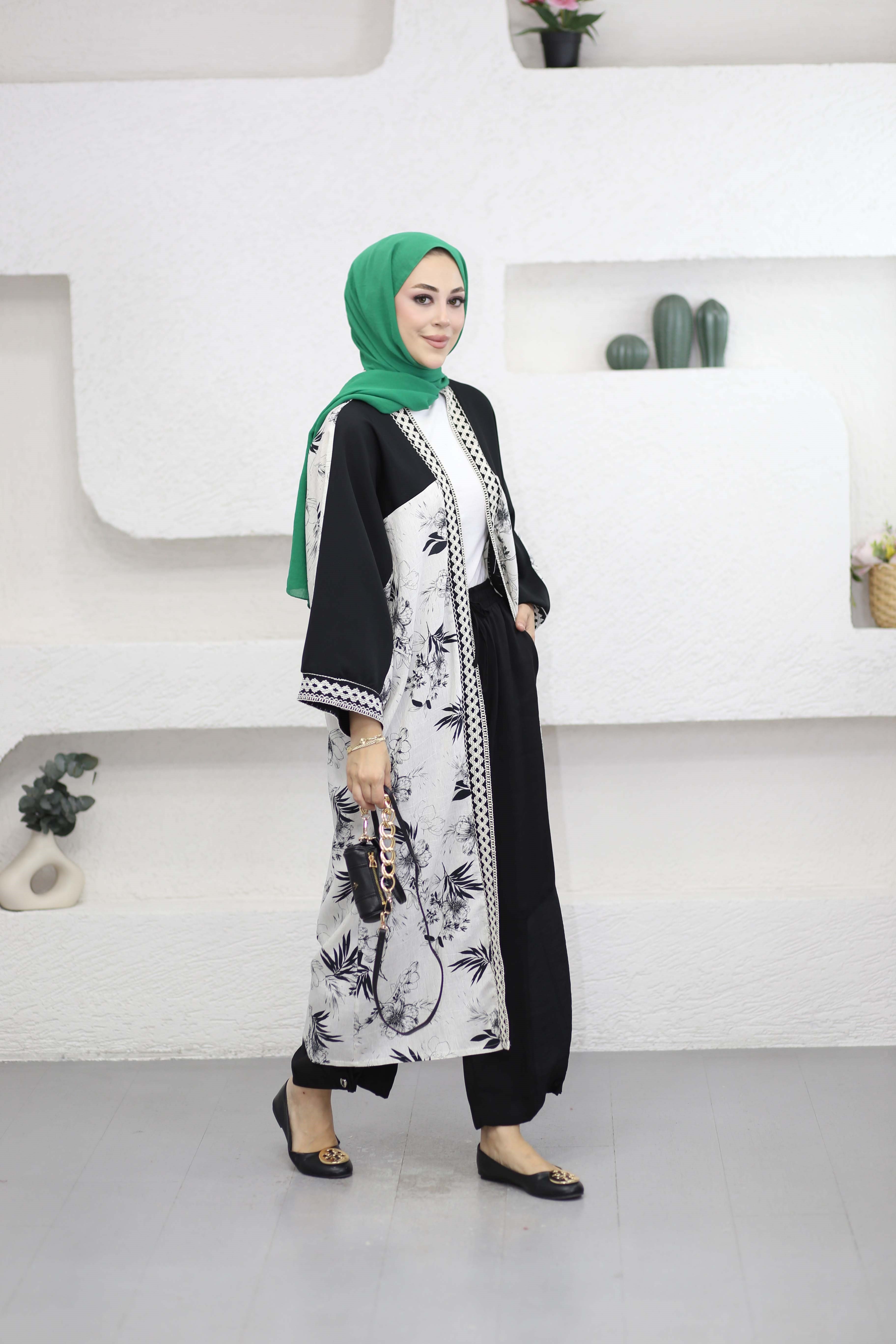 Manşet Ve Yaka Dantel Kimono Siyah 1763