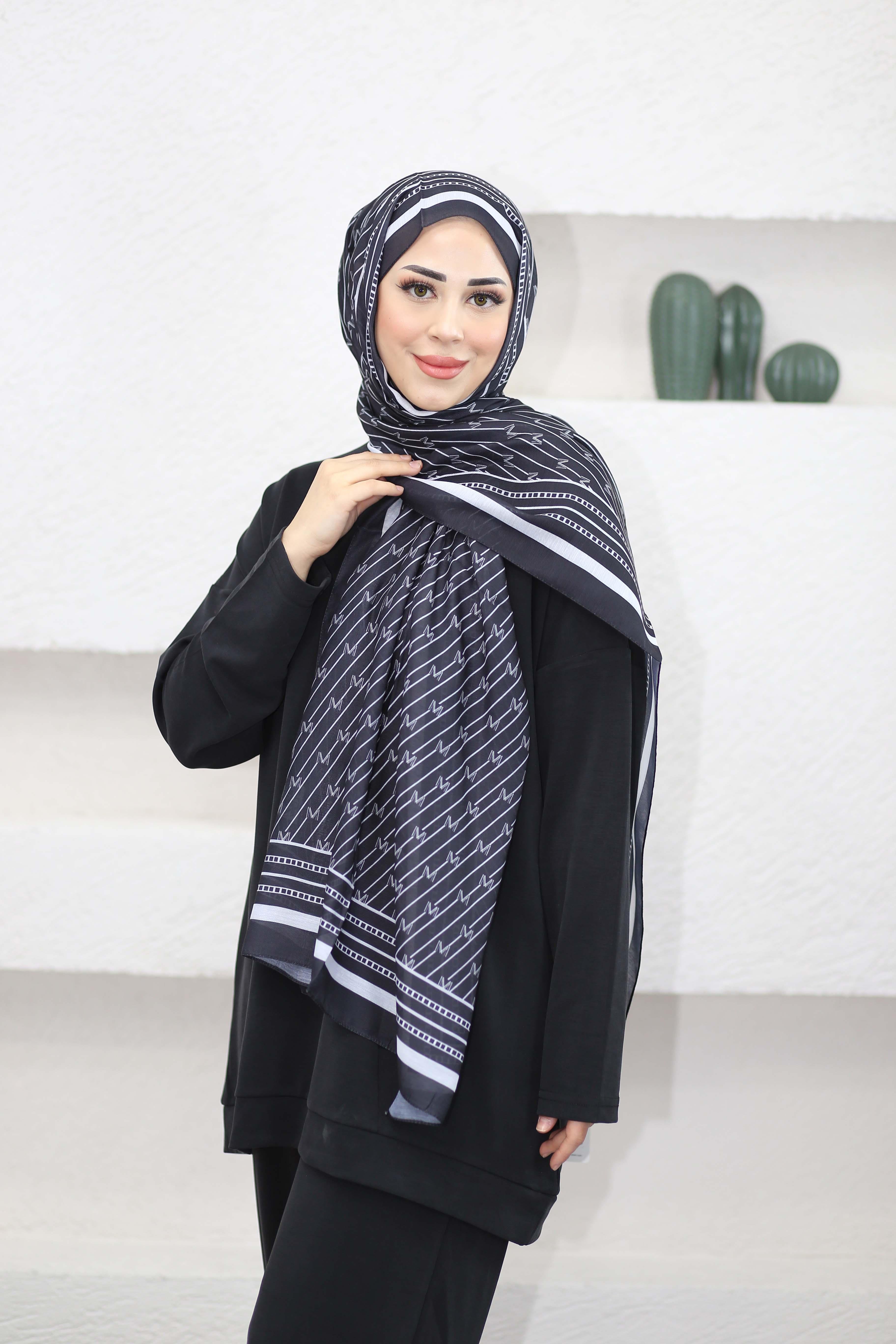 M Logolu Şal Siyah 5000