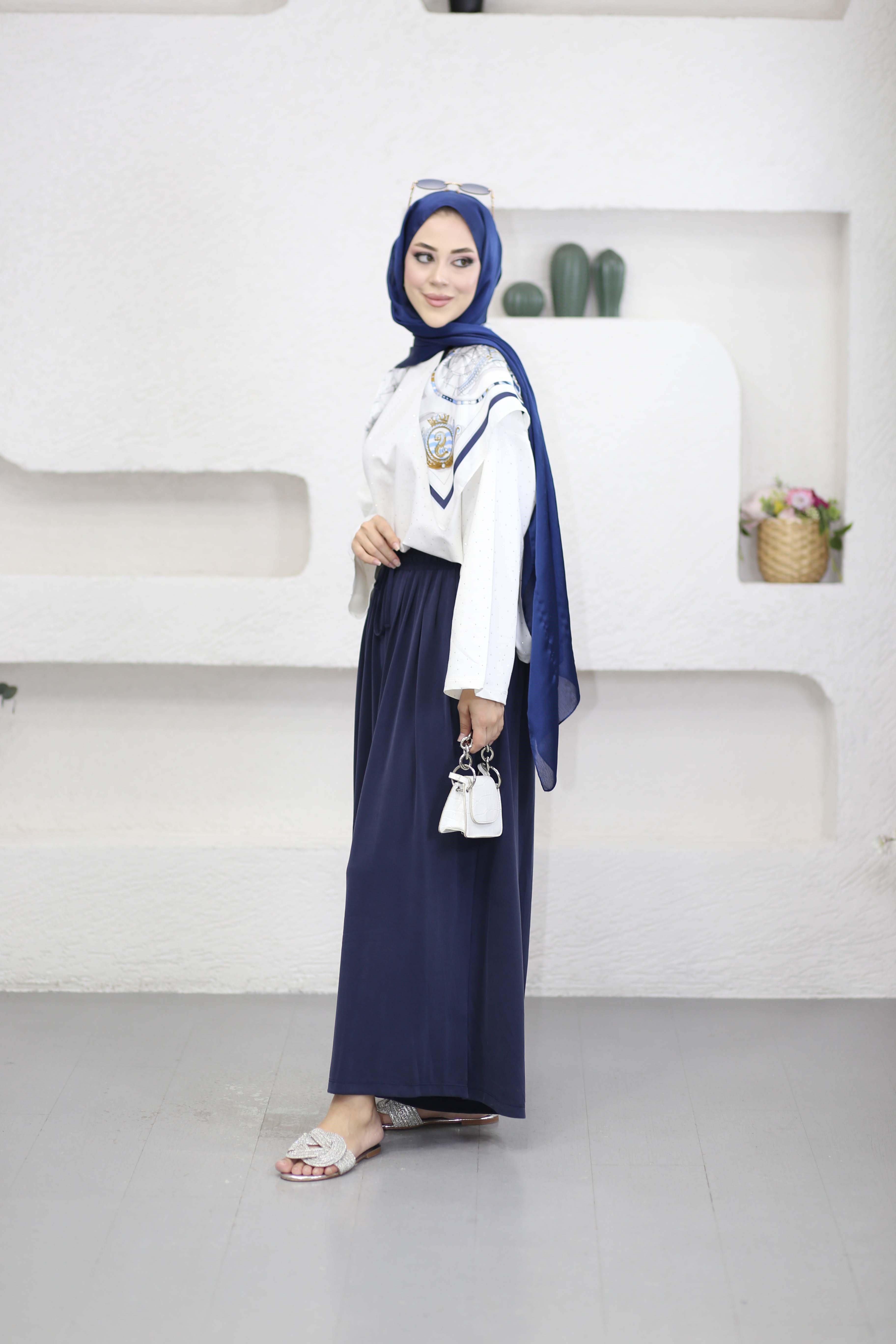 Taşlı Kısa Sweat Beyaz 3256