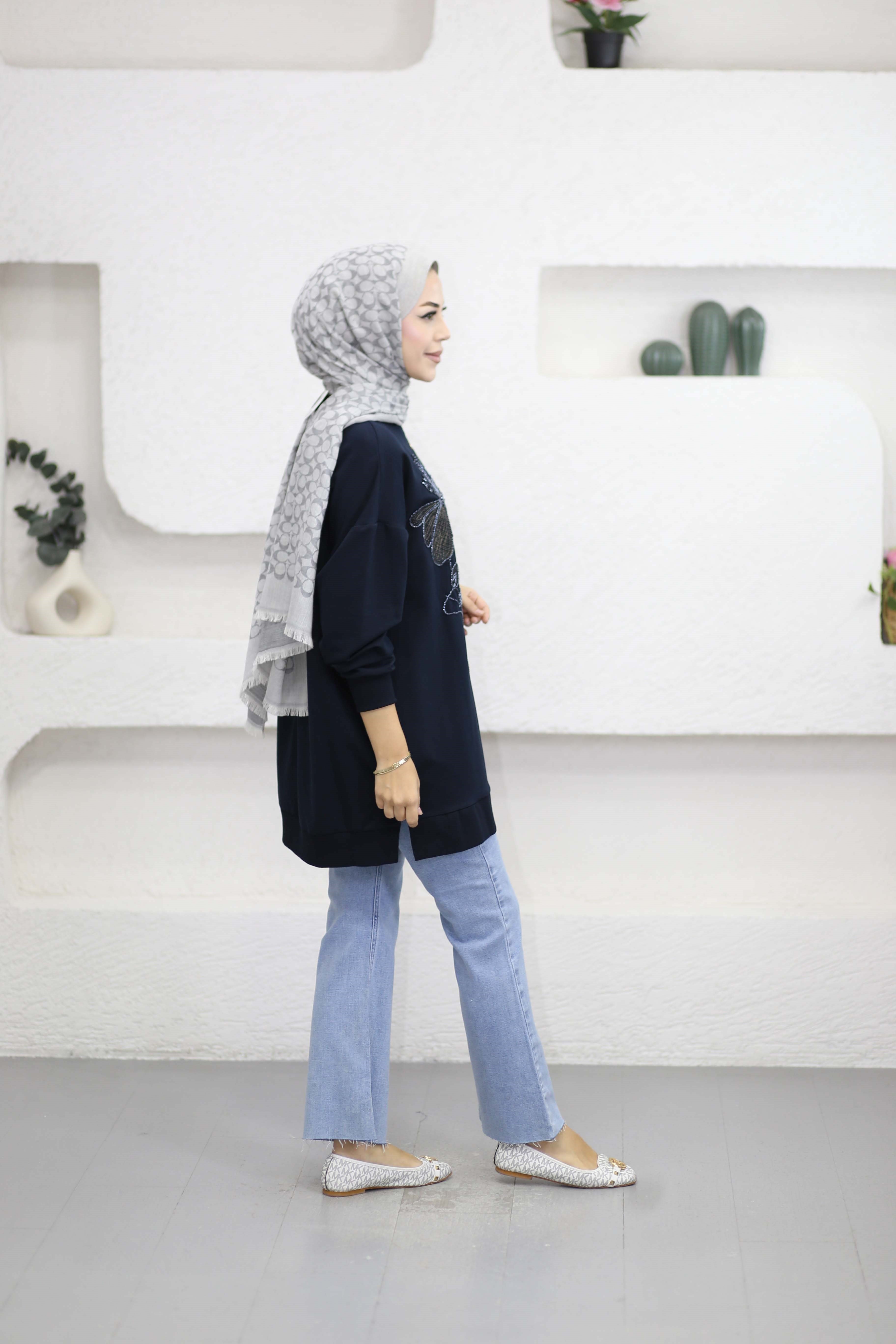 Boncuk İşleme Detaylı Sweat Lacivert 10810