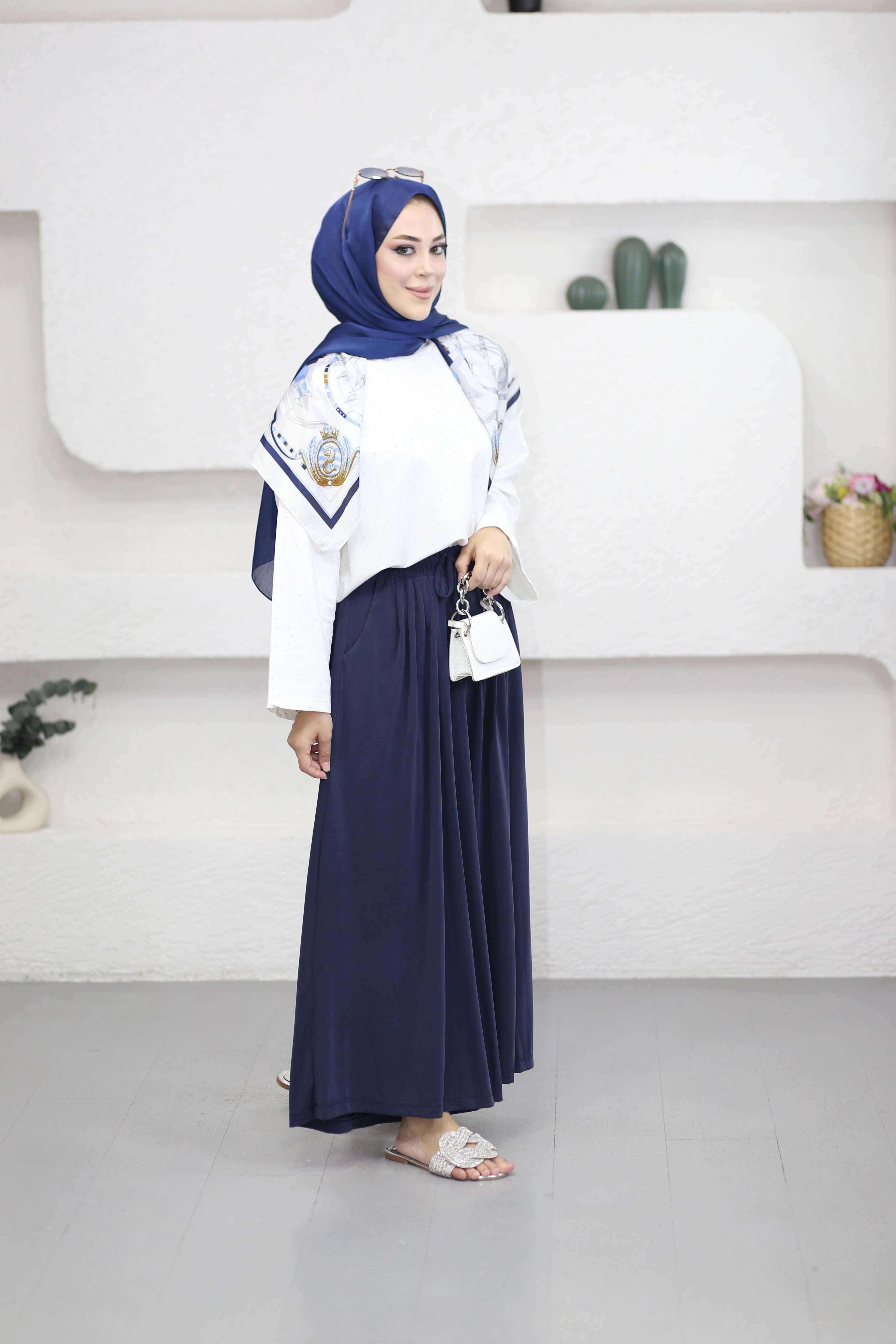 Taşlı Kısa Sweat Beyaz 3256