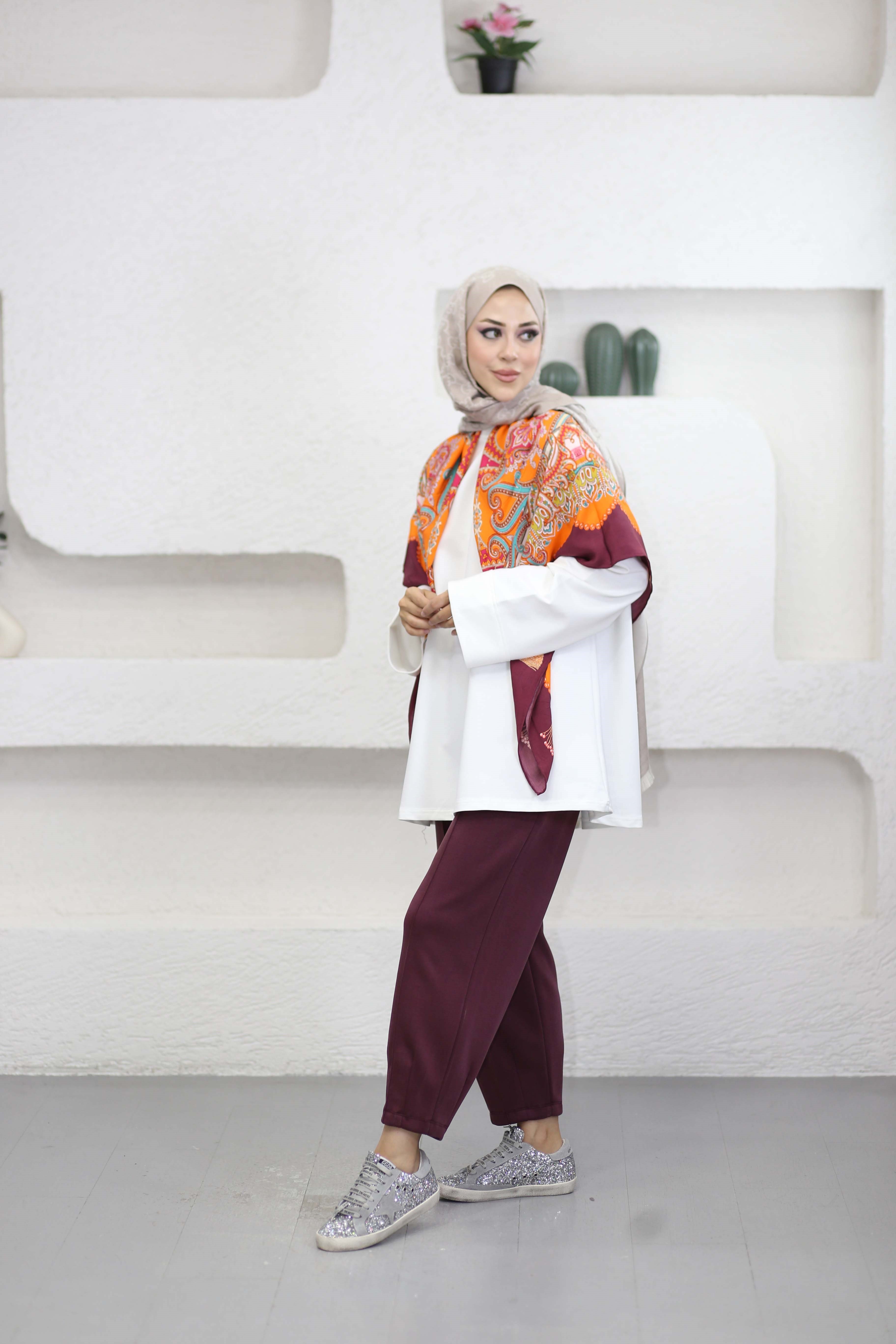 Dikiş Detaylı Sweat Beyaz 3068