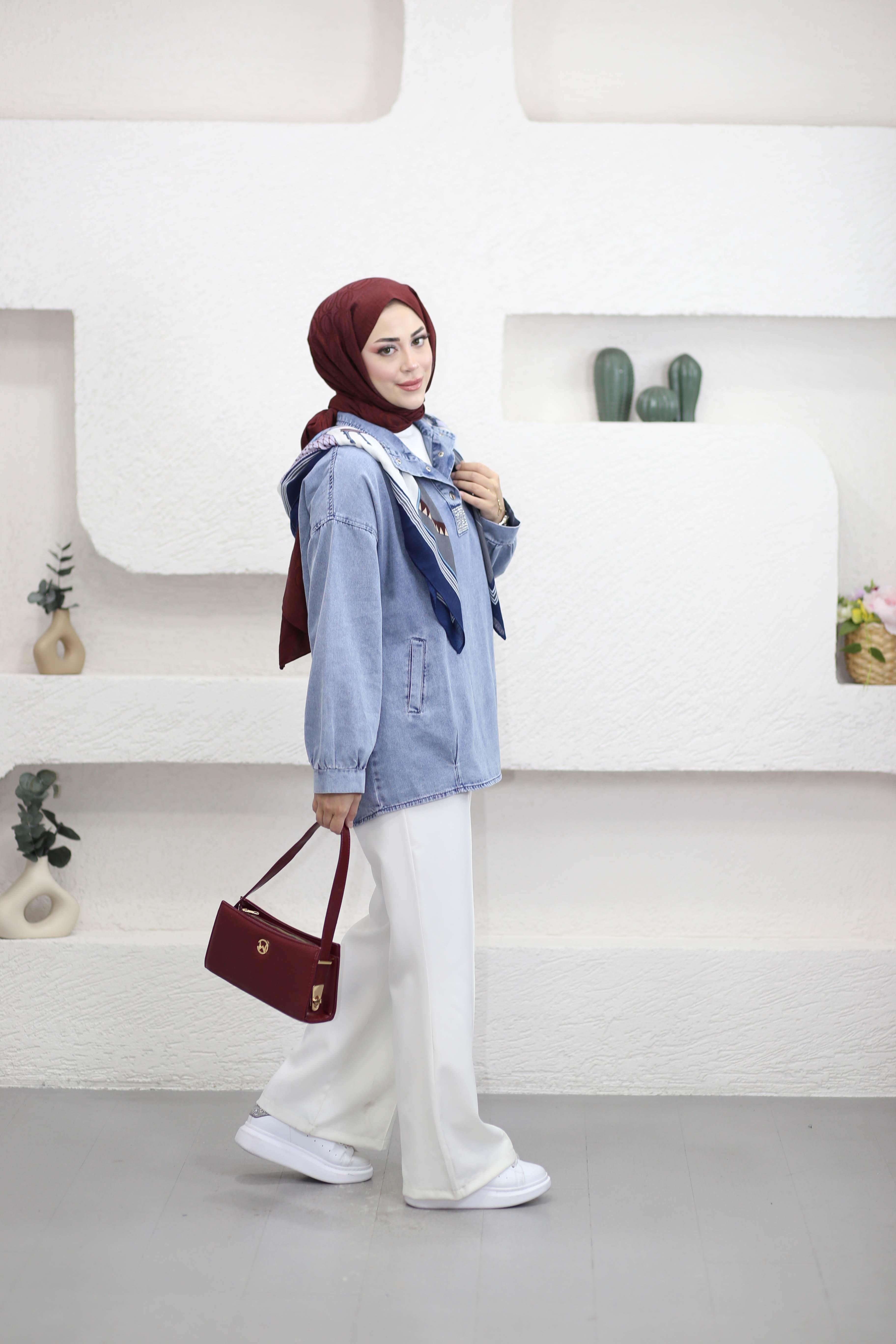 Yakası Çıtçıt Taşlı Sweat Açık Mavi 7395