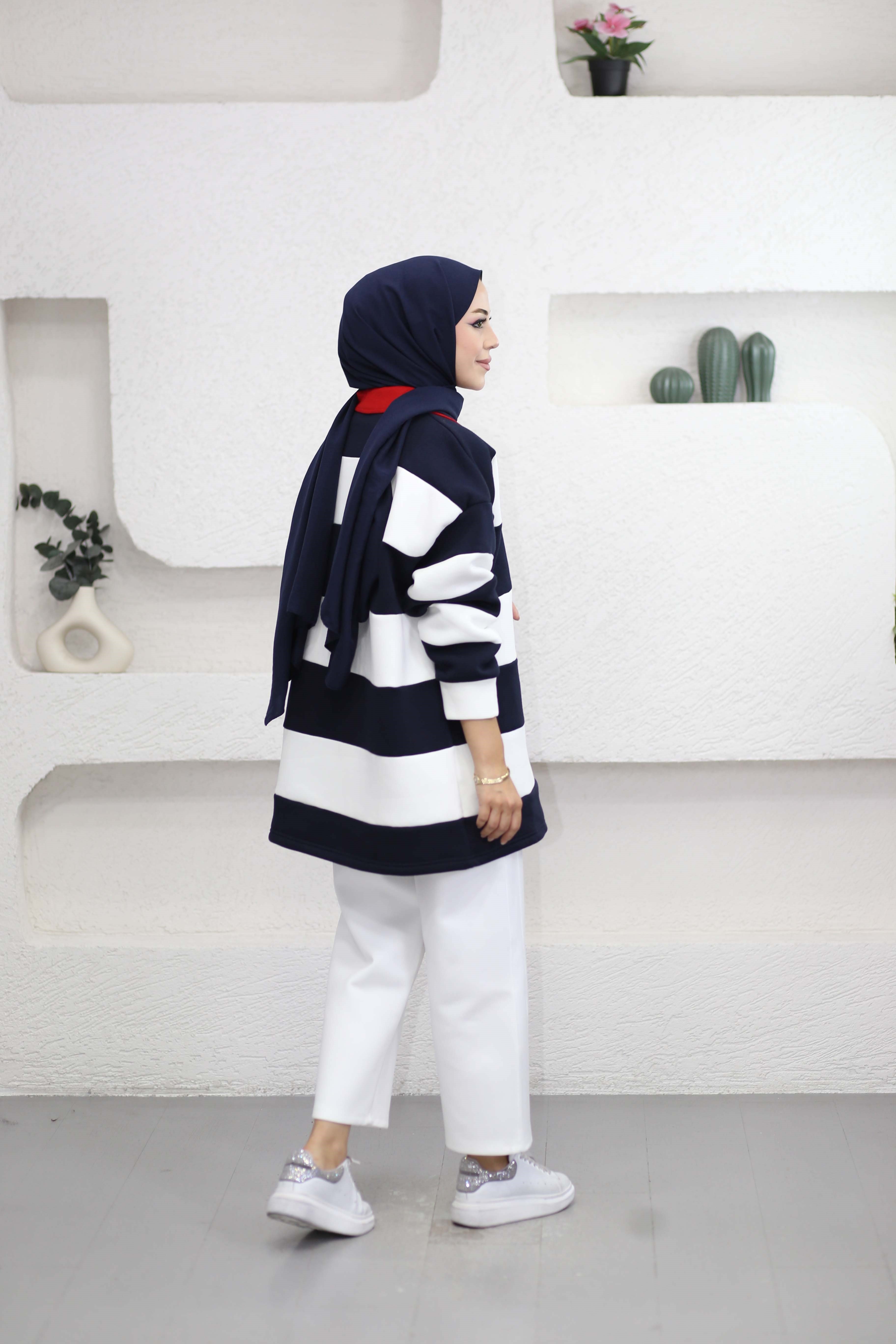 Çizgili Nakış Detaylı Sweat Lacivert 3534