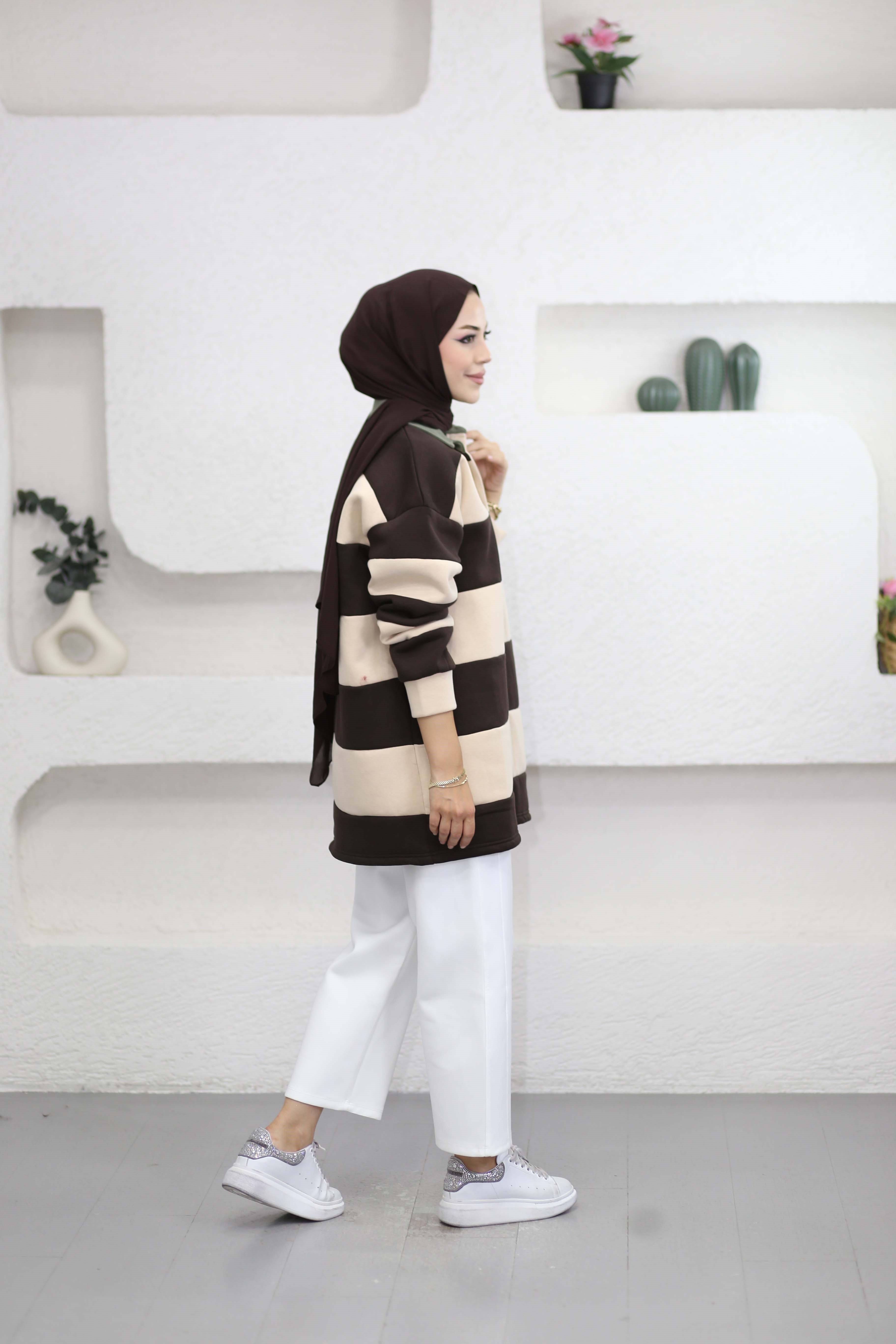 Çizgili Nakış Detaylı Sweat Kahverengi 3534