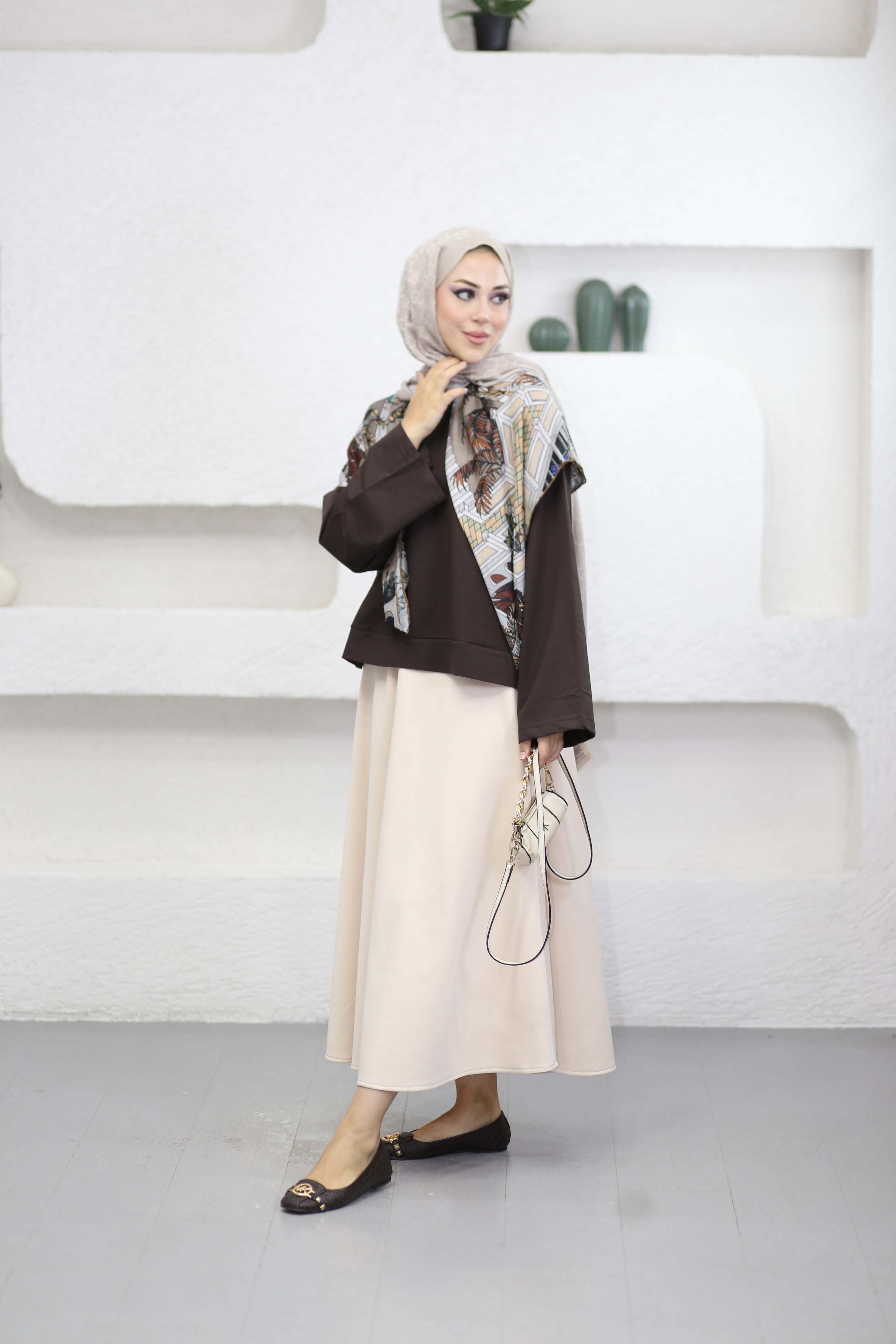 Bisiklet Yaka Kısa Sweat Kahverengi 3562