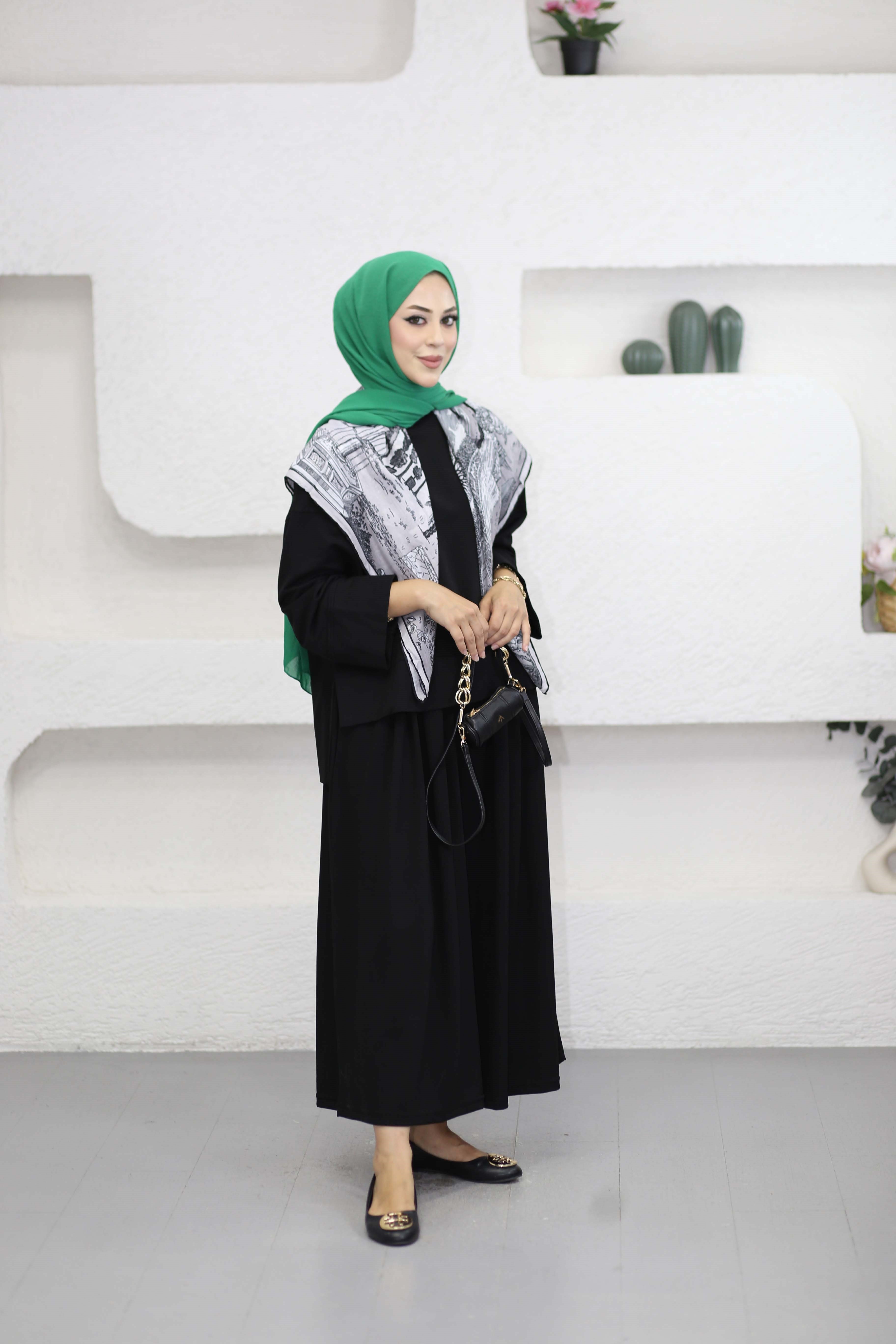 Yırtmaçlı Basıc Sweat Siyah 32560