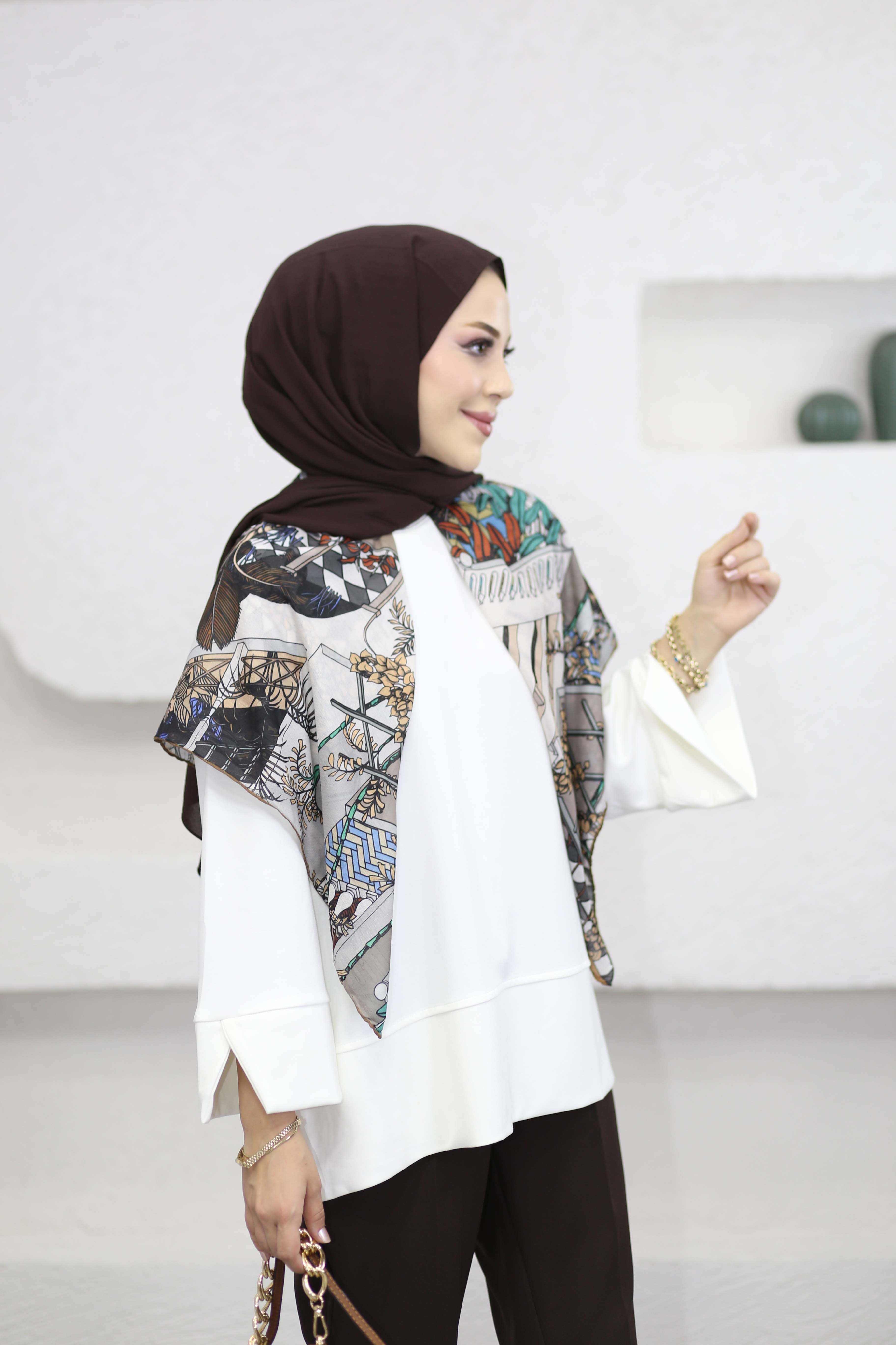 Yırtmaçlı Basıc Sweat Beyaz 5023