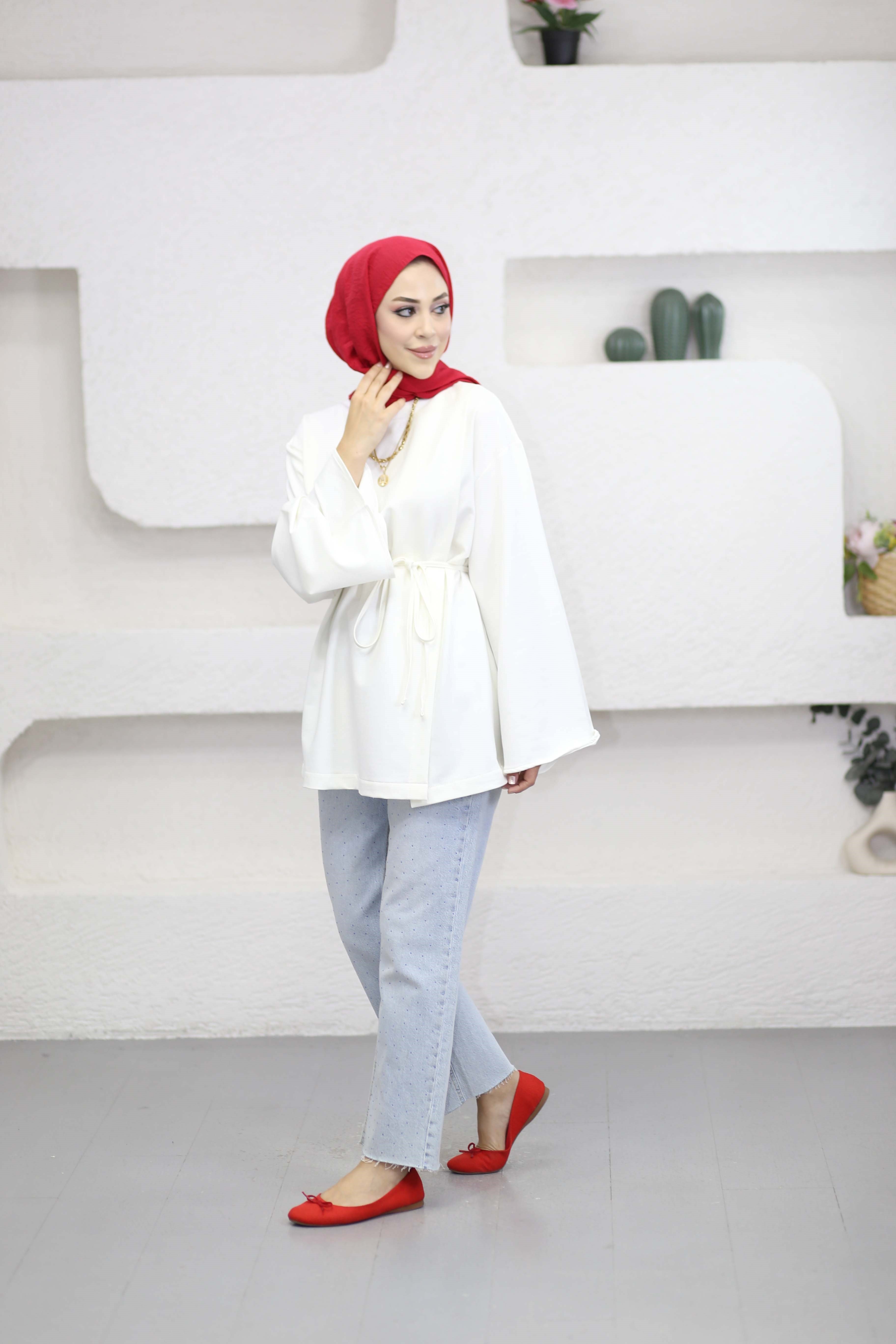 Asimetrik Kesim Bel Bağlamalı Tunik Beyaz 3550