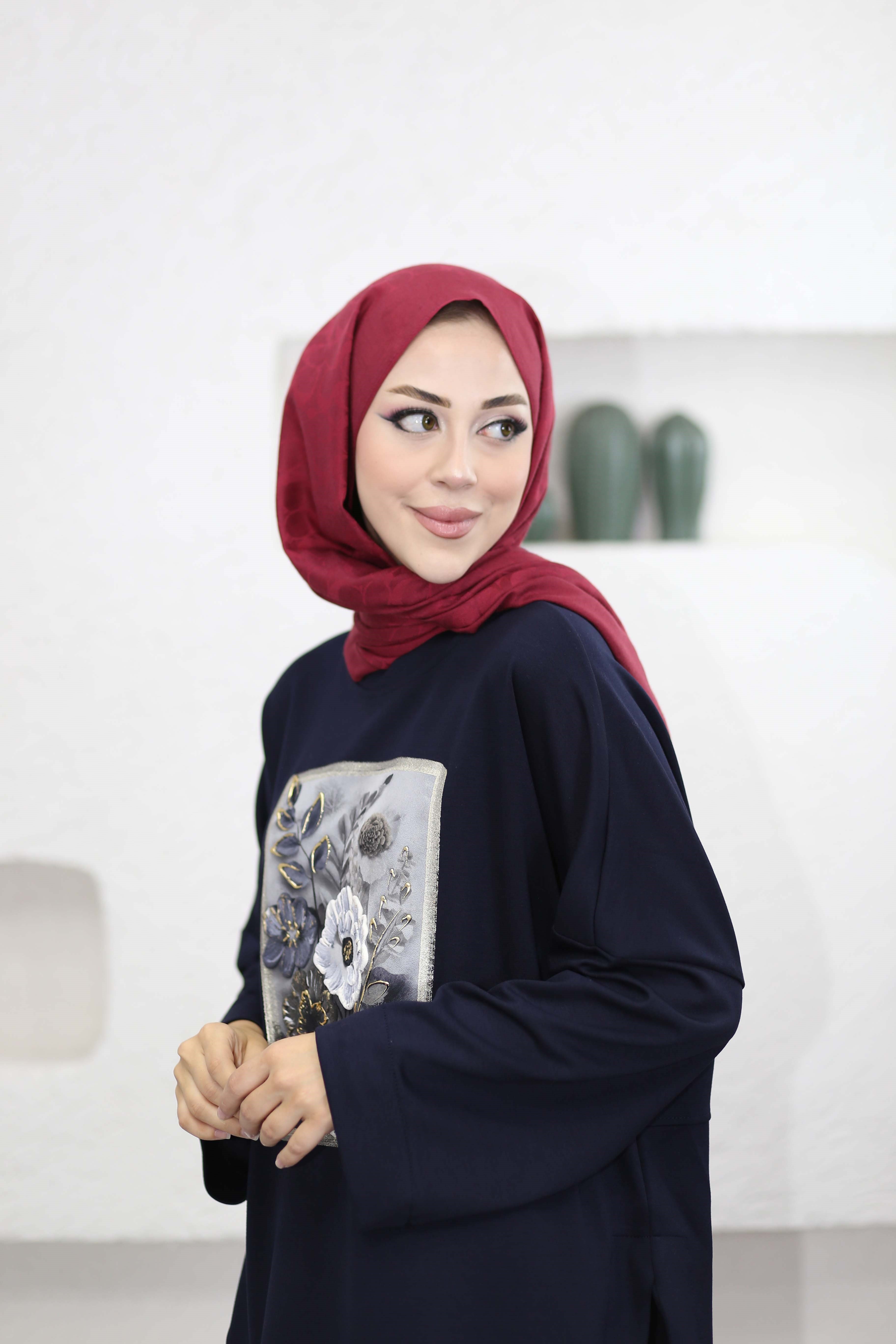 Çiçek Nakışlı Sweat Lacivert 1135