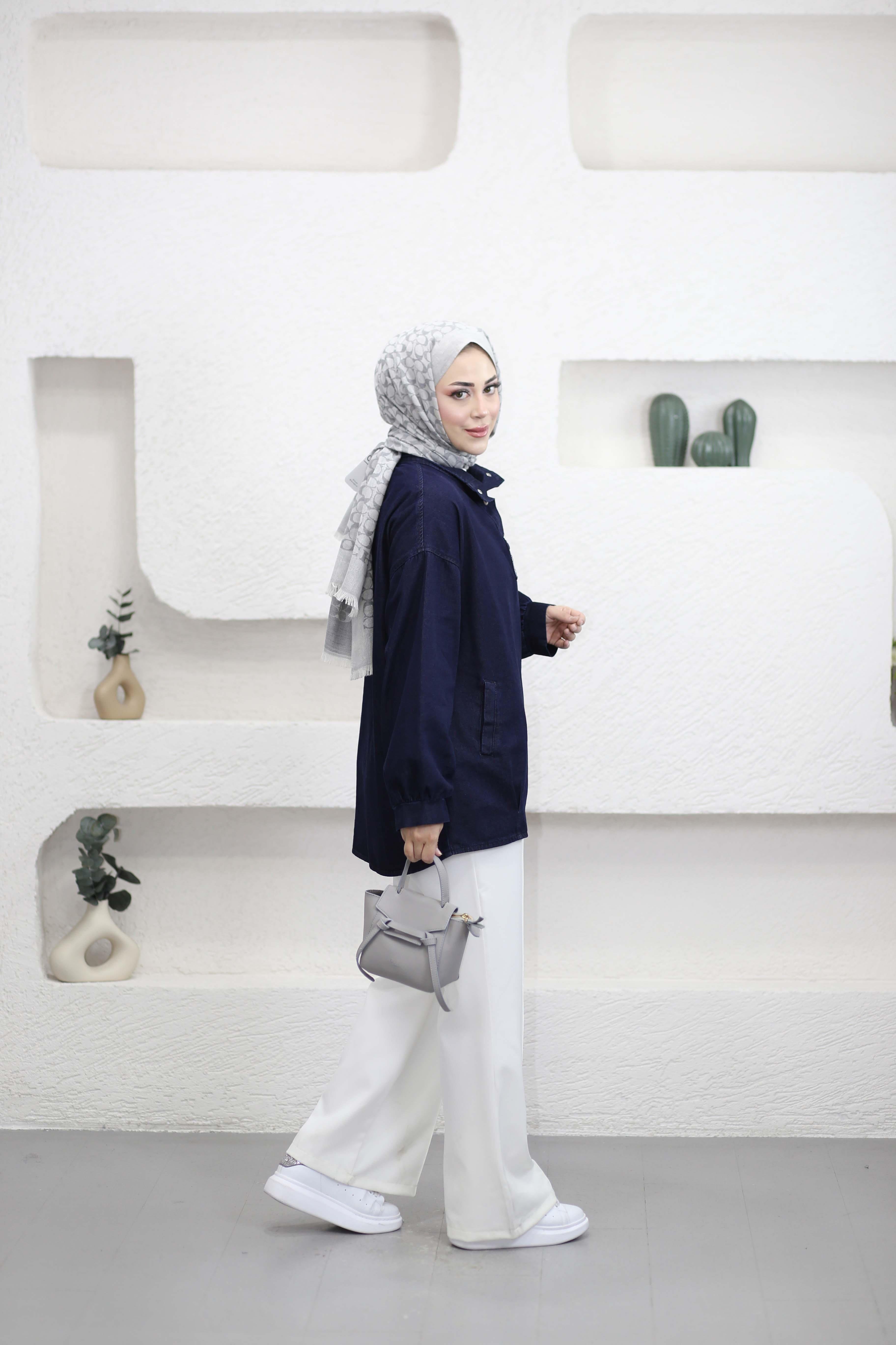 Yakası Çıtçıt Taşlı Sweat Koyu Mavi 7395