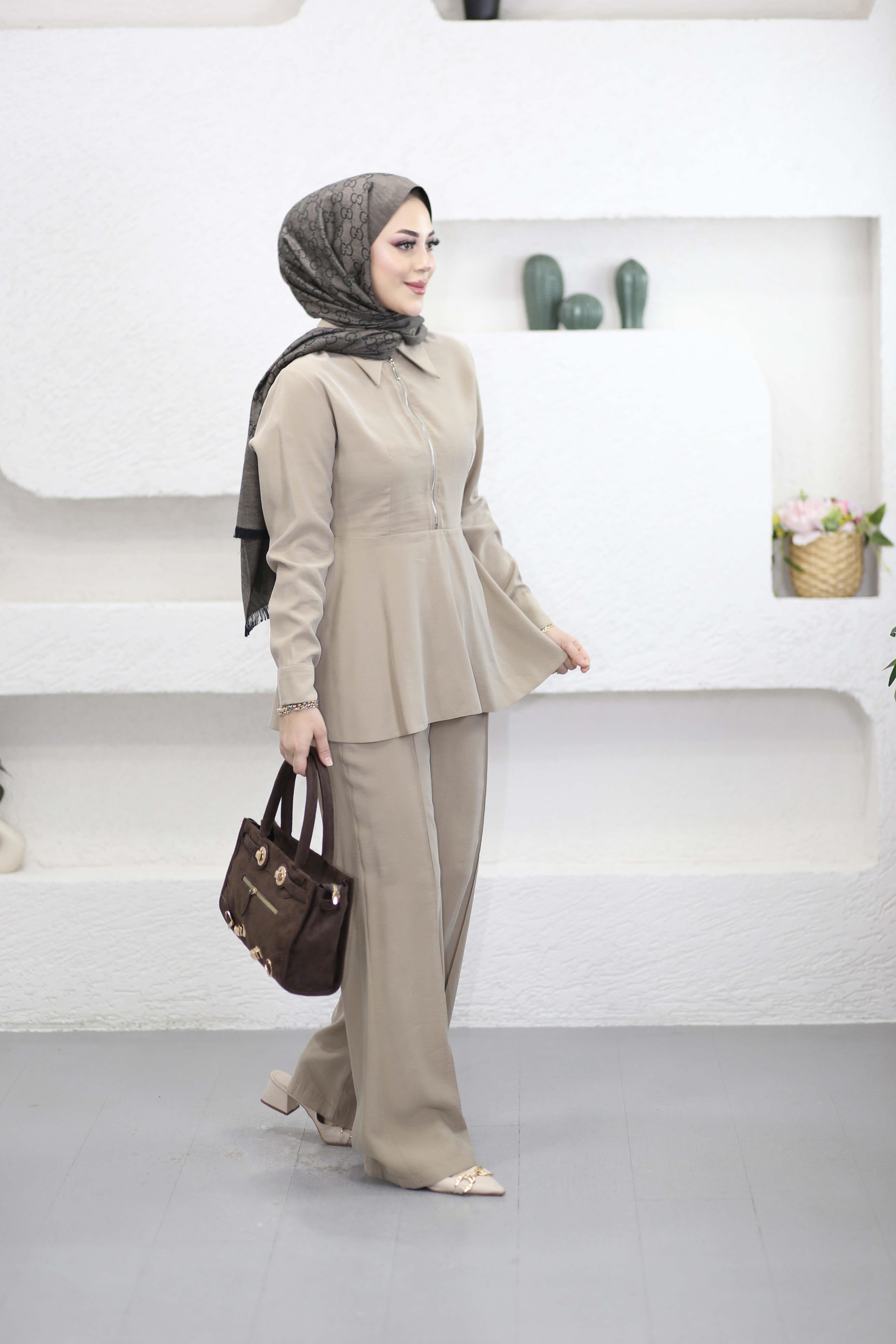 Yakalı Fermuarlı Takım Bej 2364