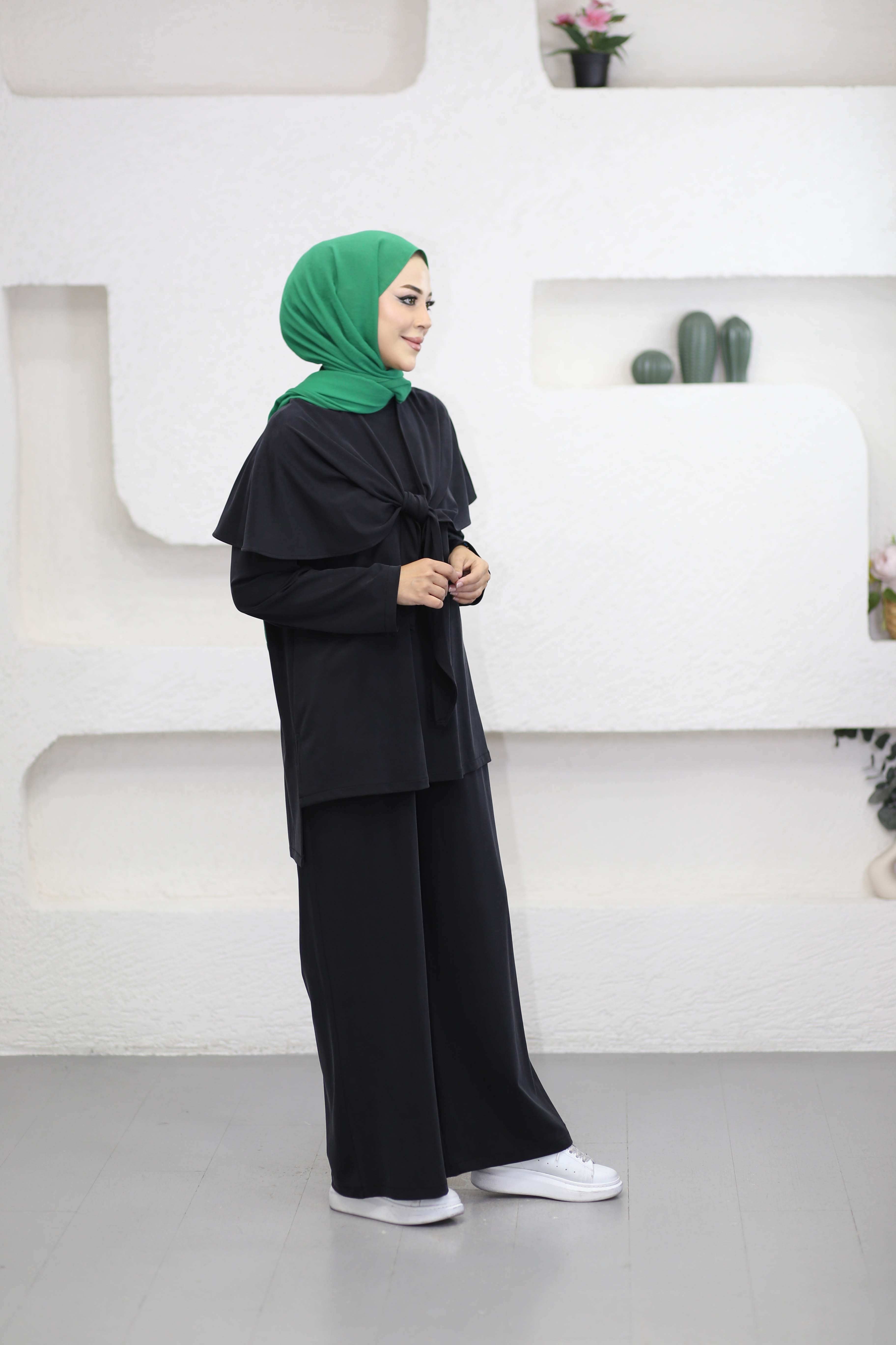 Omuz Atkılı  Takım Siyah 4522