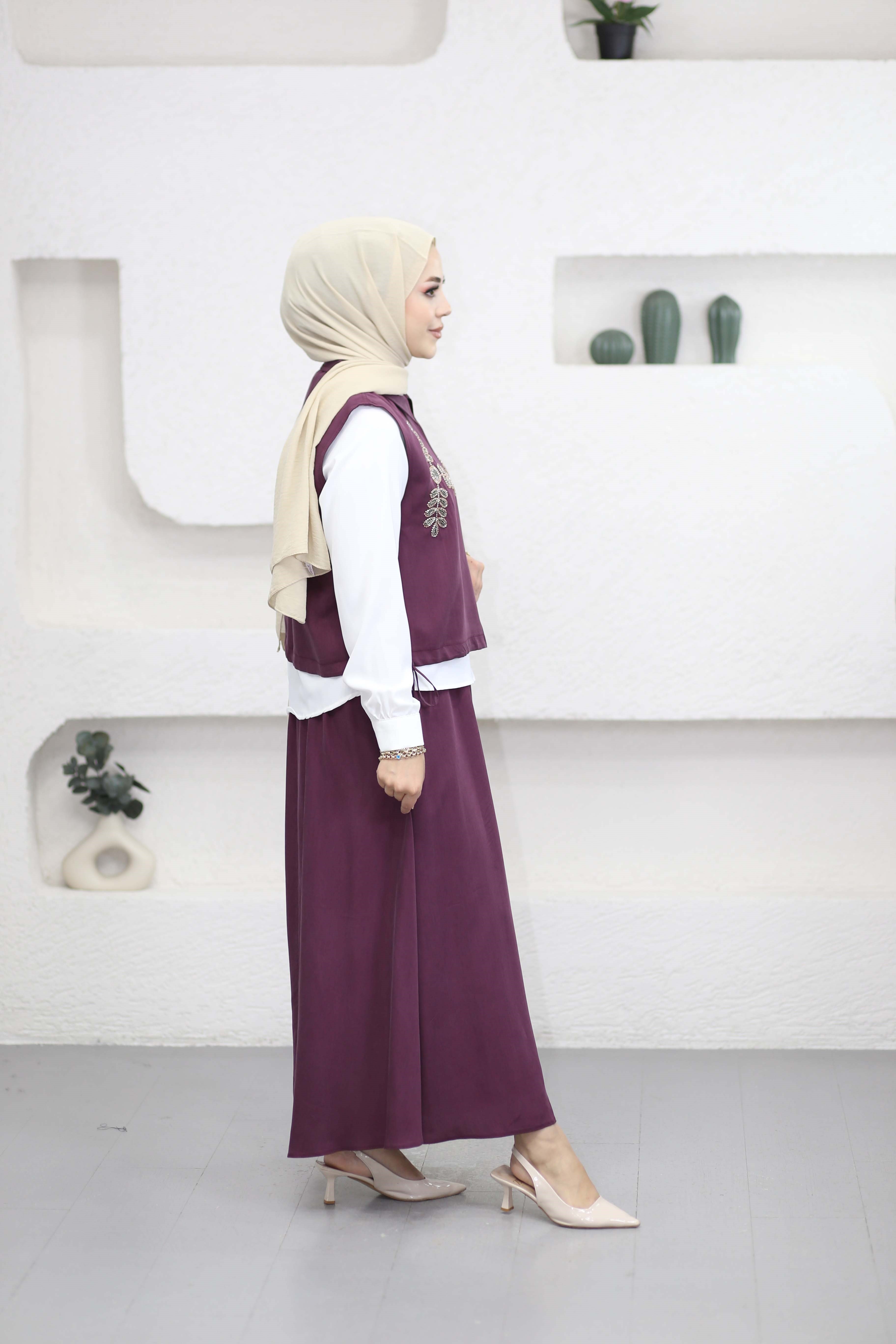 İşlemeli Yelekli Takım Mürdüm 3550