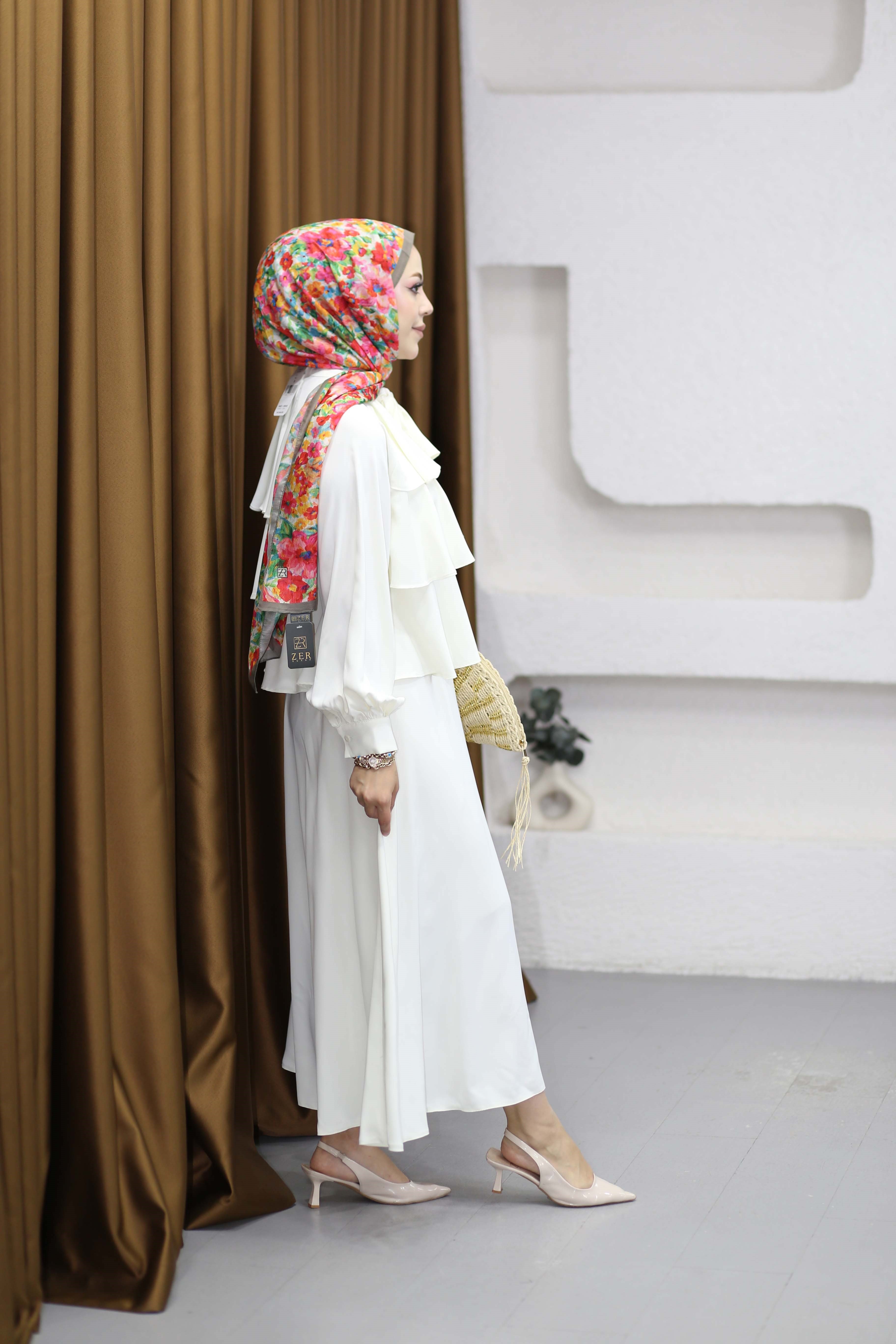 Leyla Takım Ekru 3217