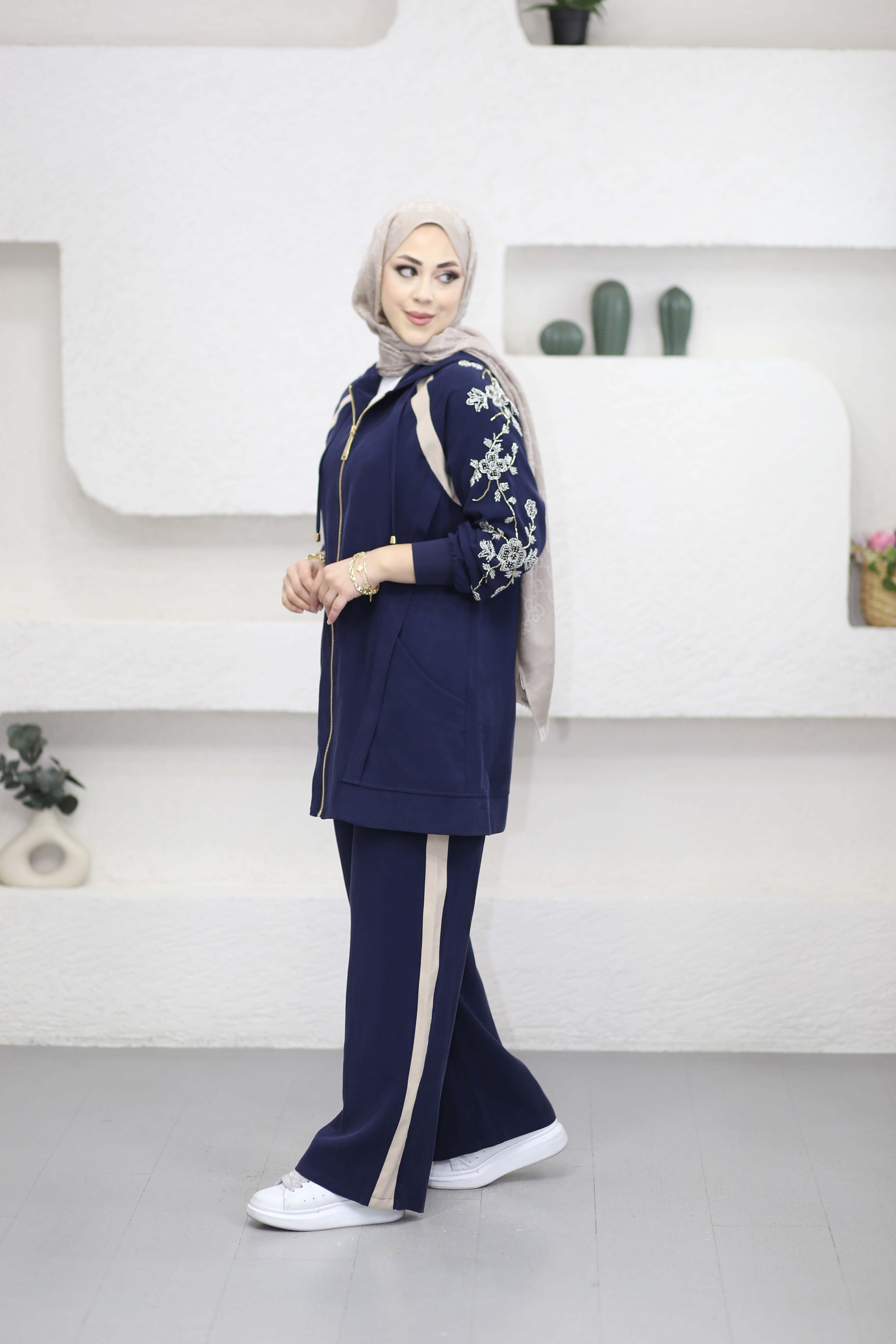 Çiçek Kollu Spor Takım Lacivert 1463