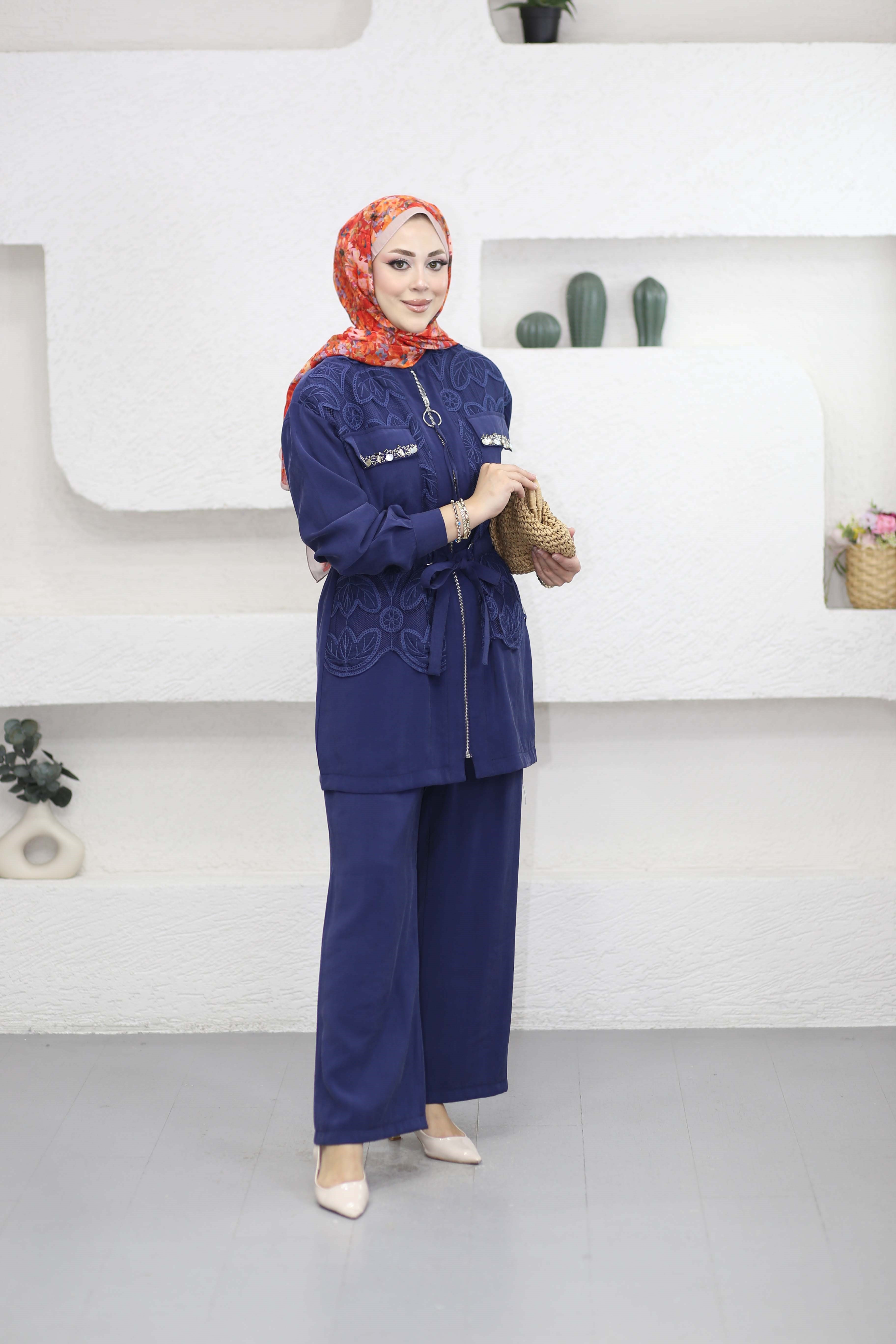 Güpür Detaylı Tencel Takım Lacivert 1569