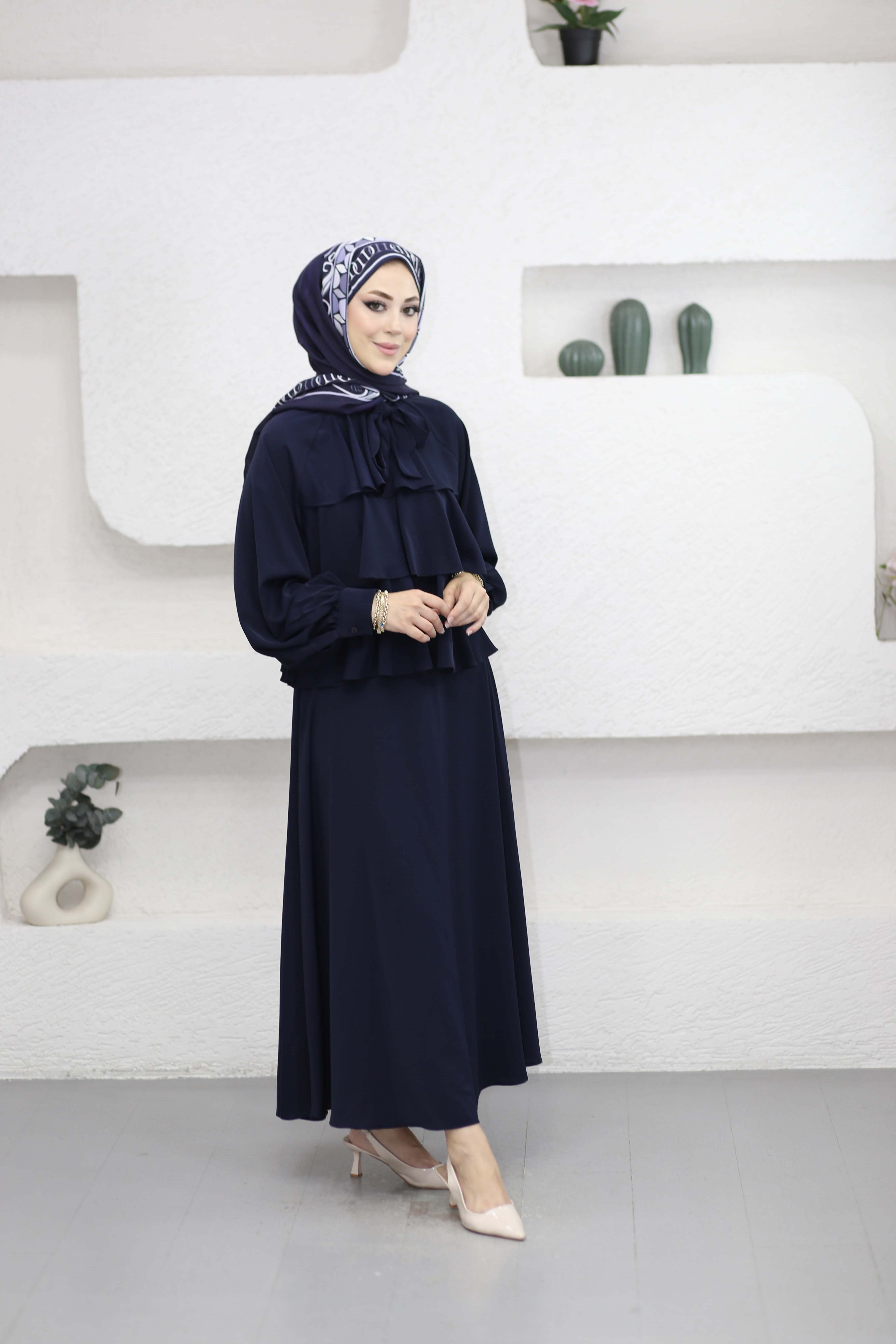 Leyla Takım Lacivert 3217