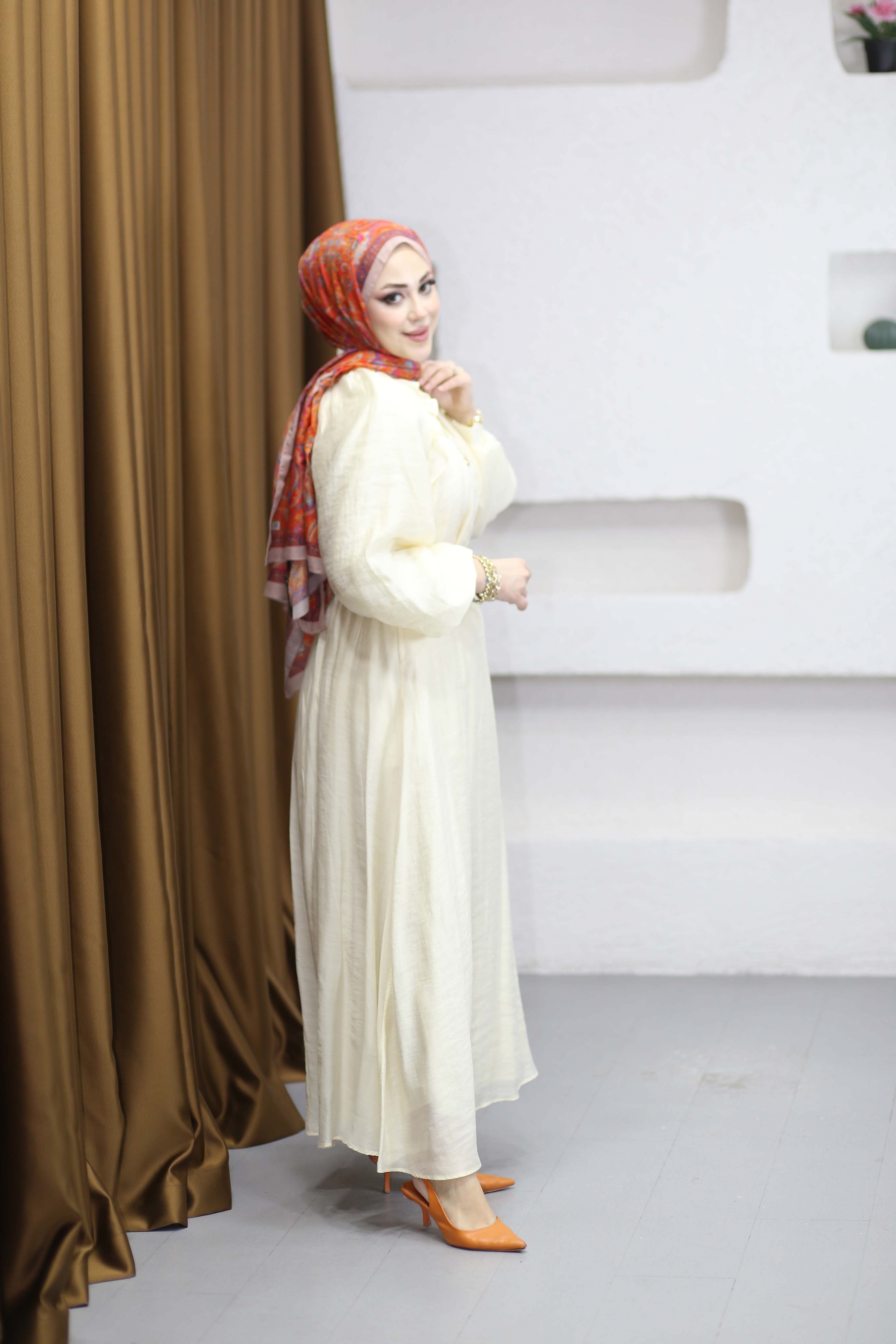 Hadise Takım Krem 3207