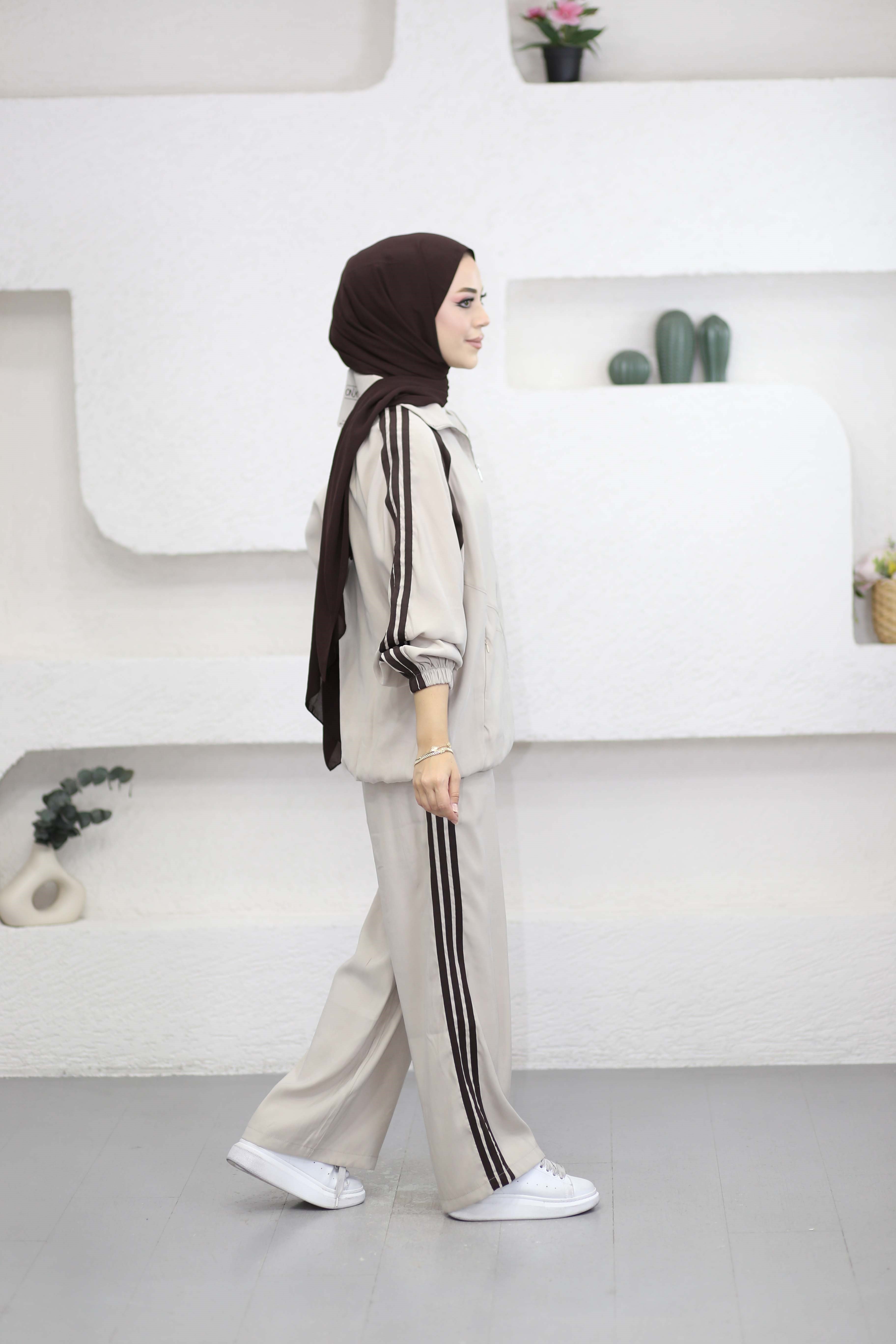 Zeynep Takım Taş 099