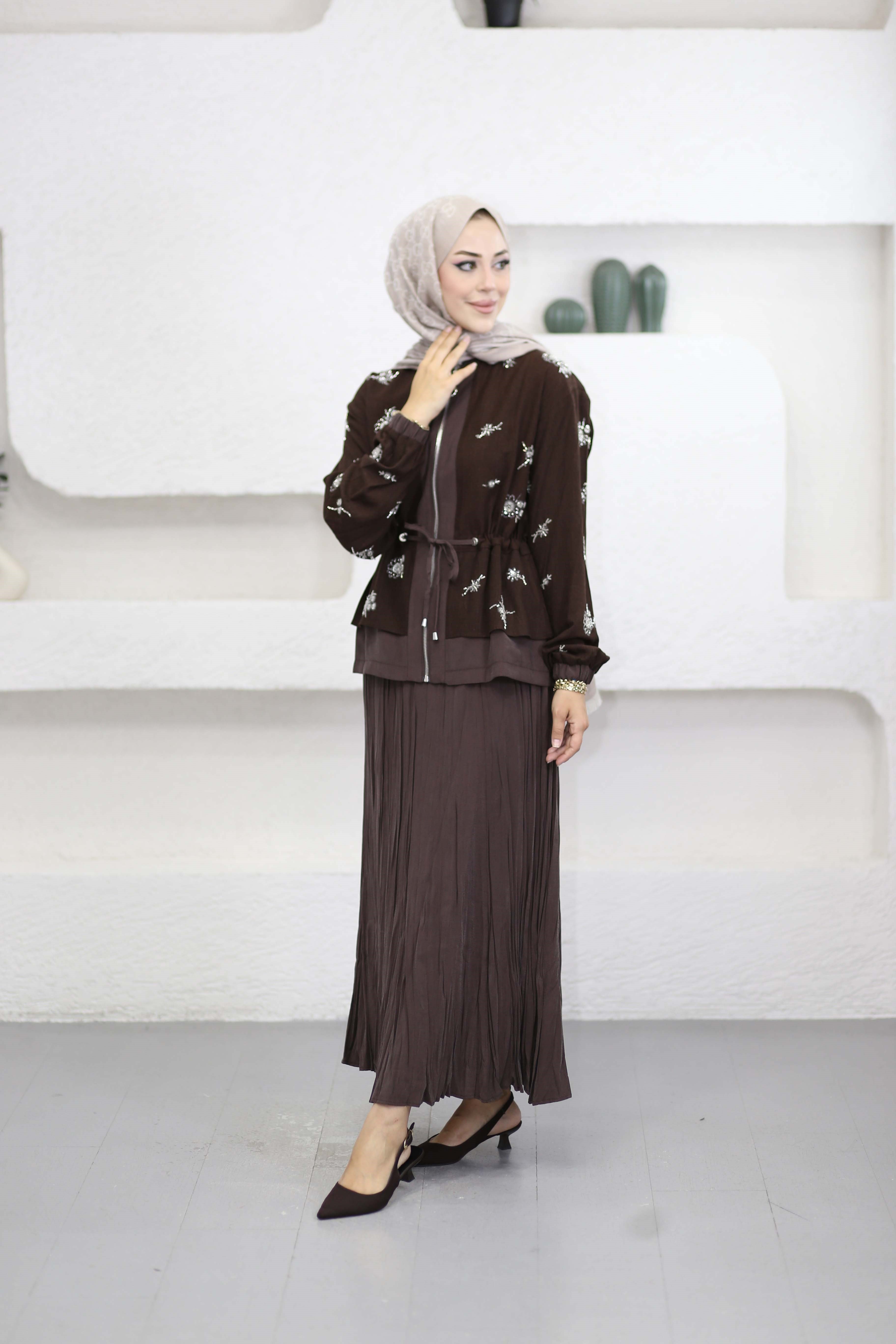 Çiçek Boncuklu Pilise Takım Kahverengi 1573