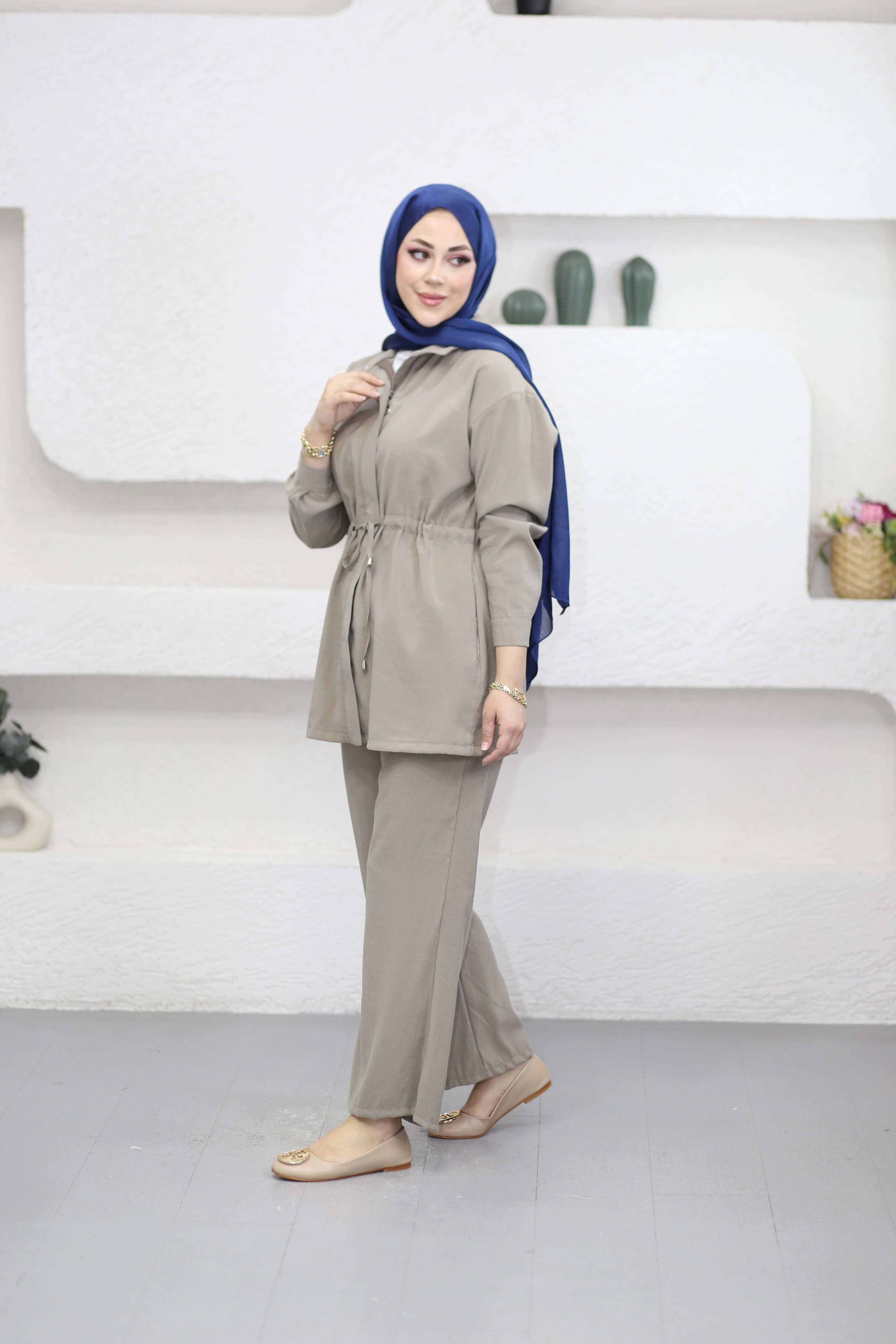 Beli Büzgülü Takım Latte 1543