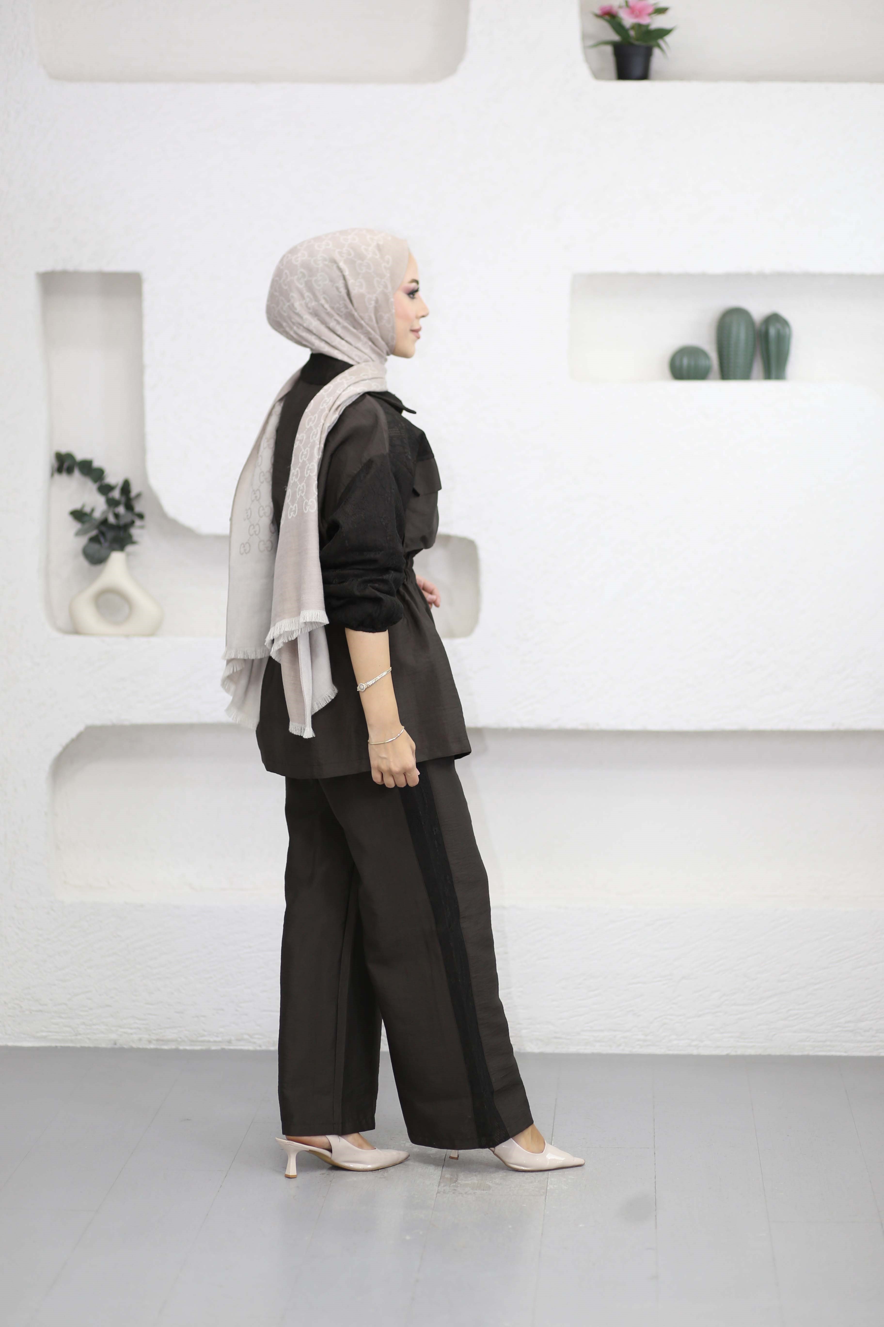 Dantel Detaylı Takım Kahverengi 074