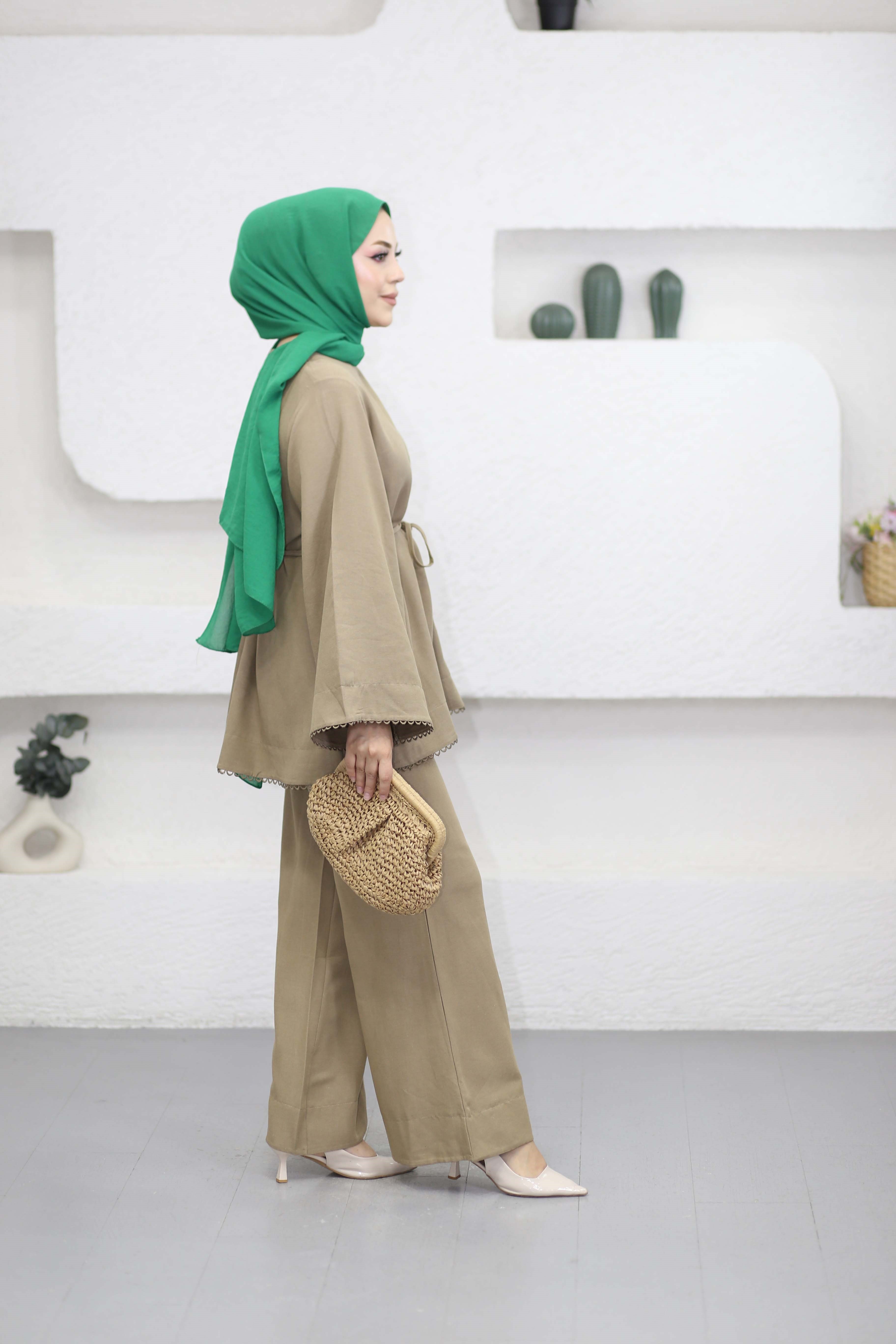 Brode Şerit Detaylı Takım Camel 3231