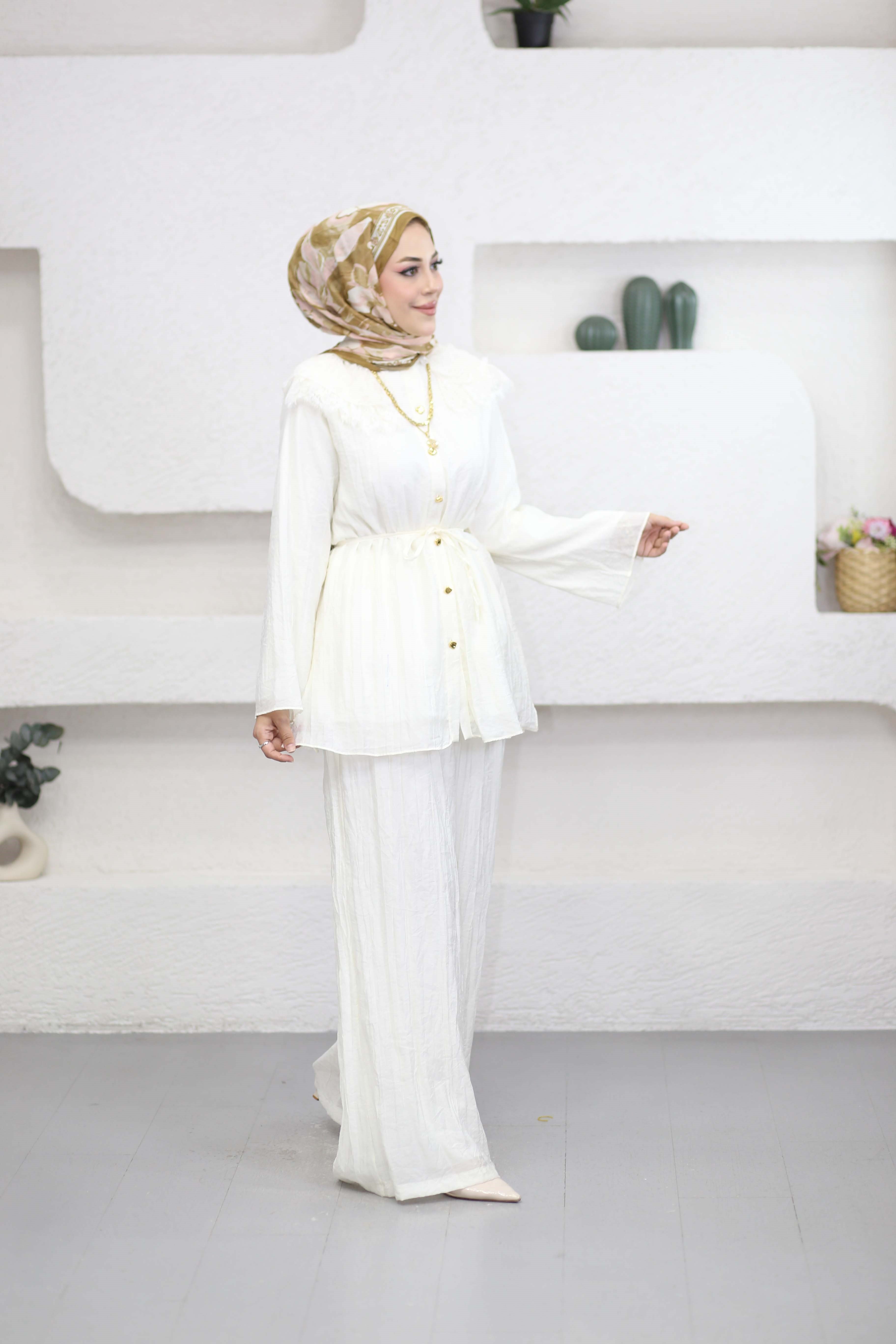 Yaka Dantelli Pantolonlu Takım Ekru 8804