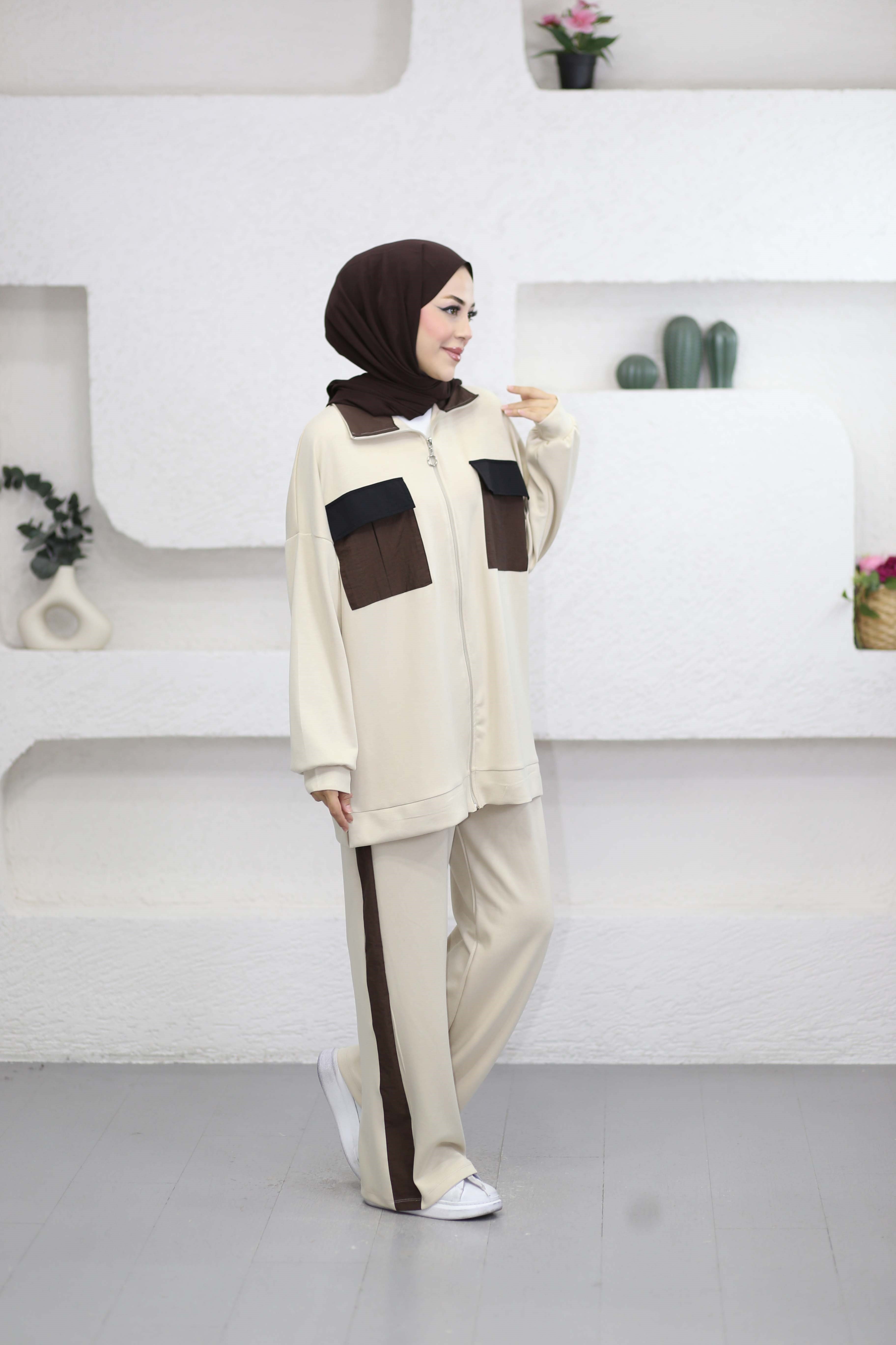 Cepleri Renkli Spor Takım Bej 2662
