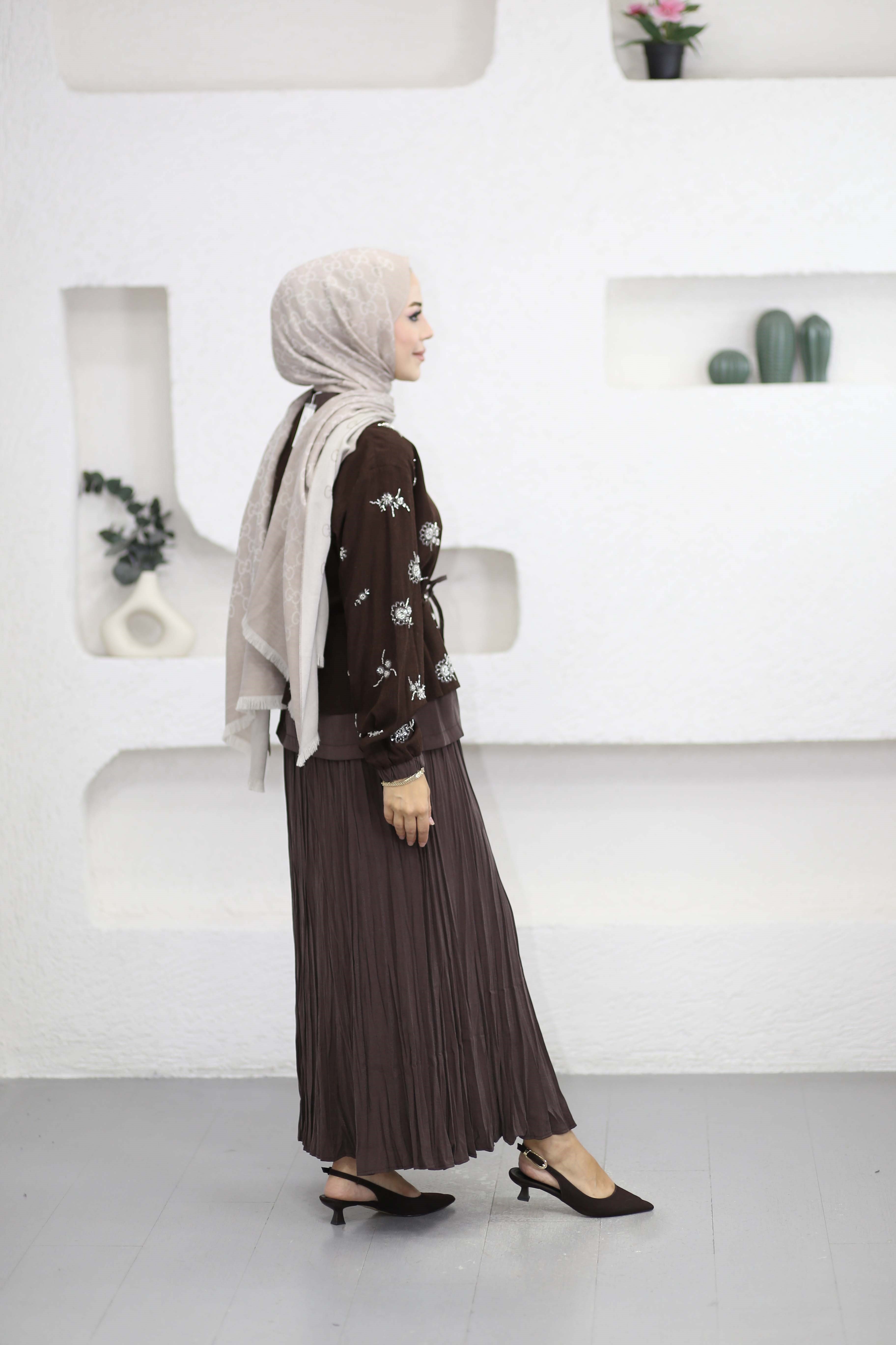 Çiçek Boncuklu Pilise Takım Kahverengi 1573